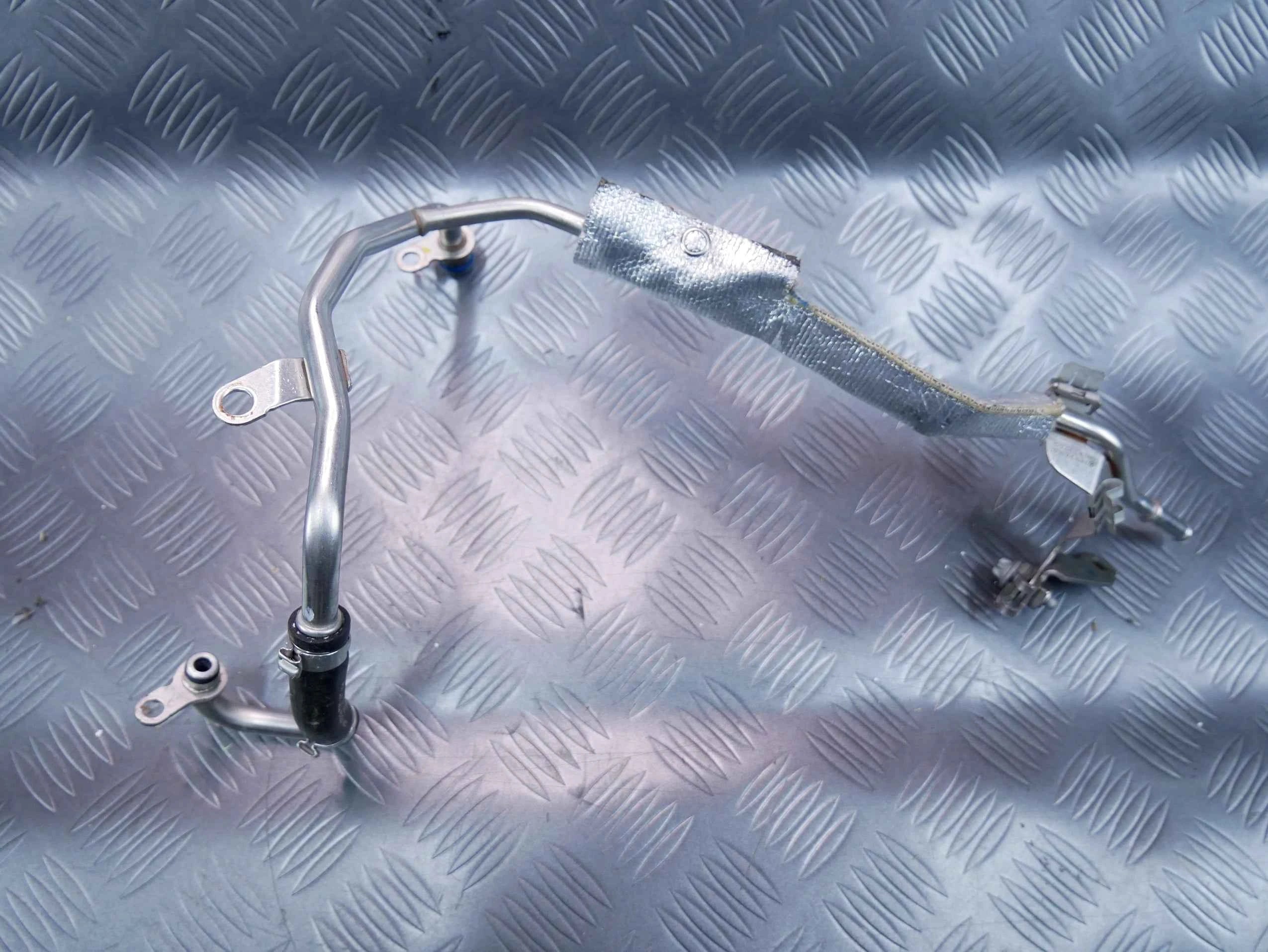 Rurka przewód wody A6542000000 Mercedes E220D W213