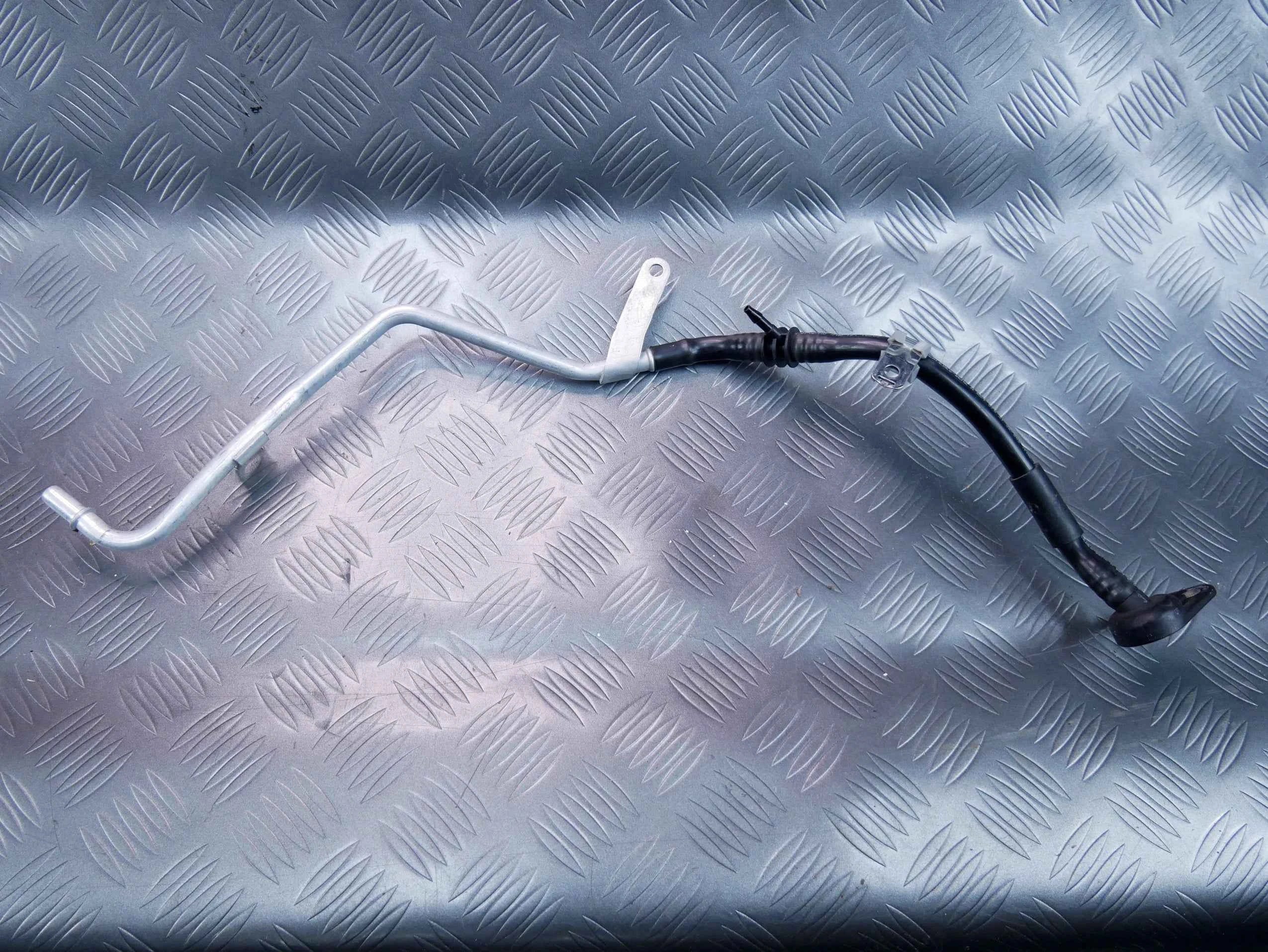 Rurka przewód podciśnienia A6540703132 Mercedes E220D W213