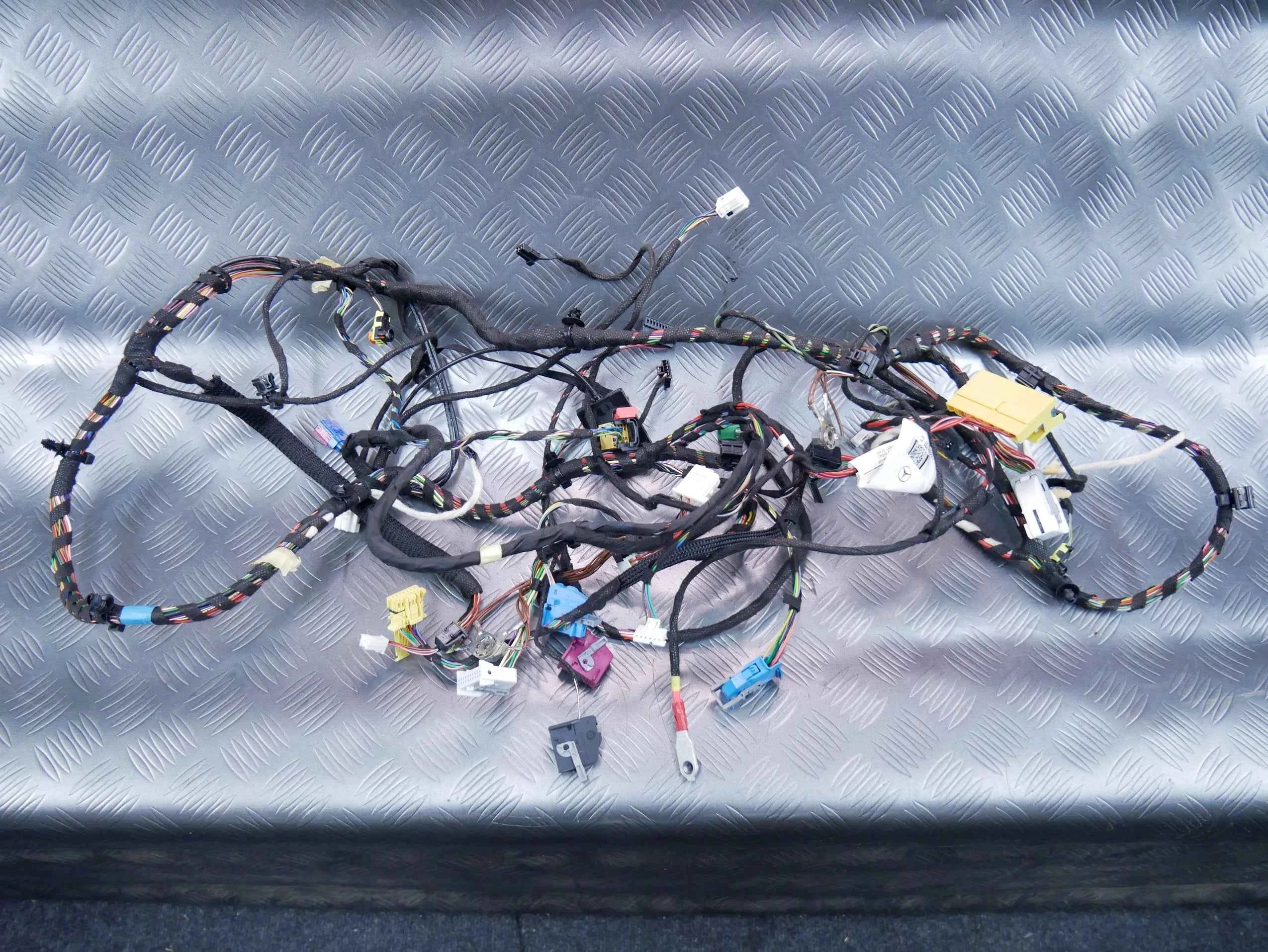 Wiązka instalacja deski rozdzielczej konsoli Mercedes E220D W213