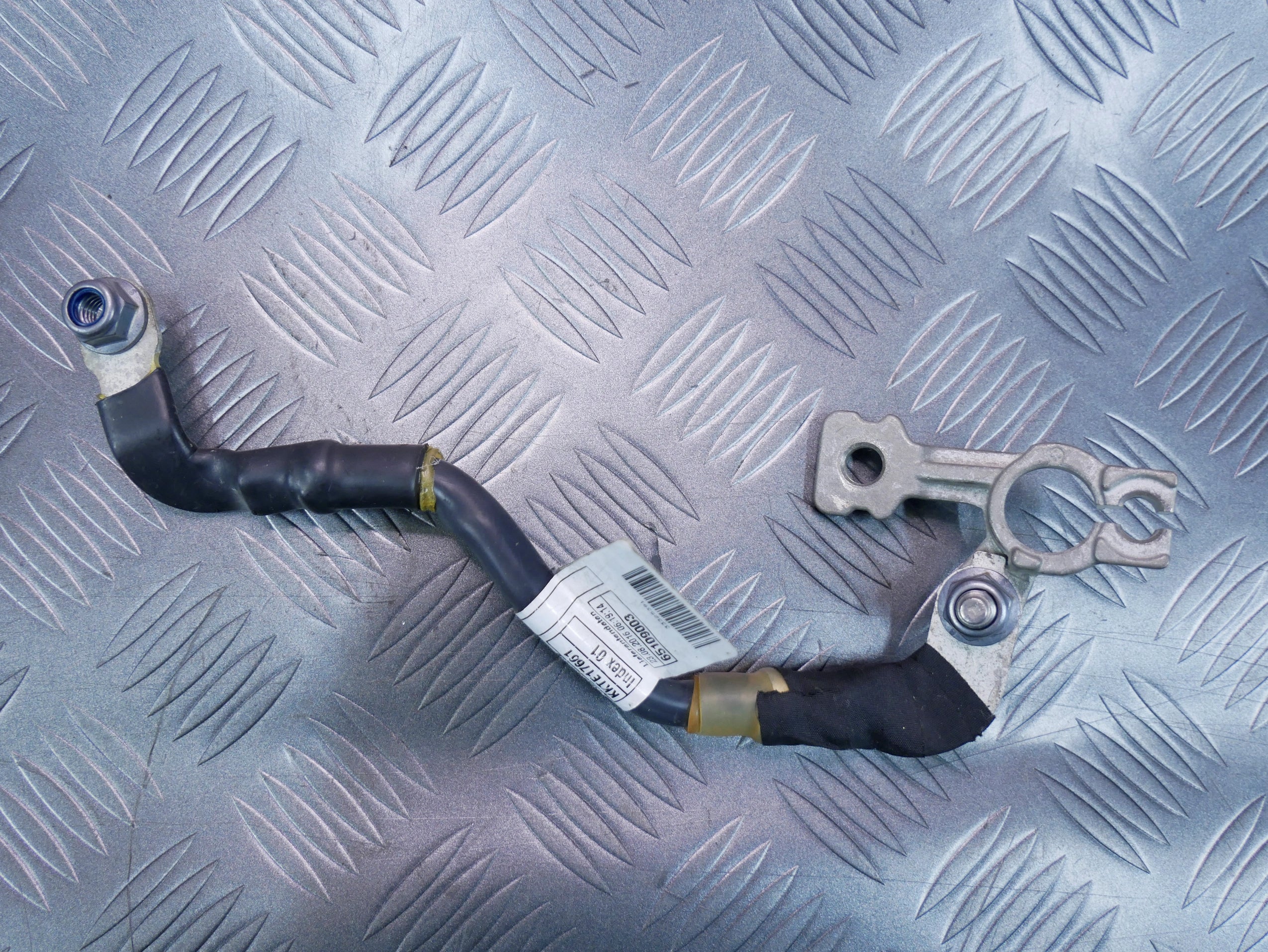 Przewód kabel klema akumulatora Mercedes E220D W213