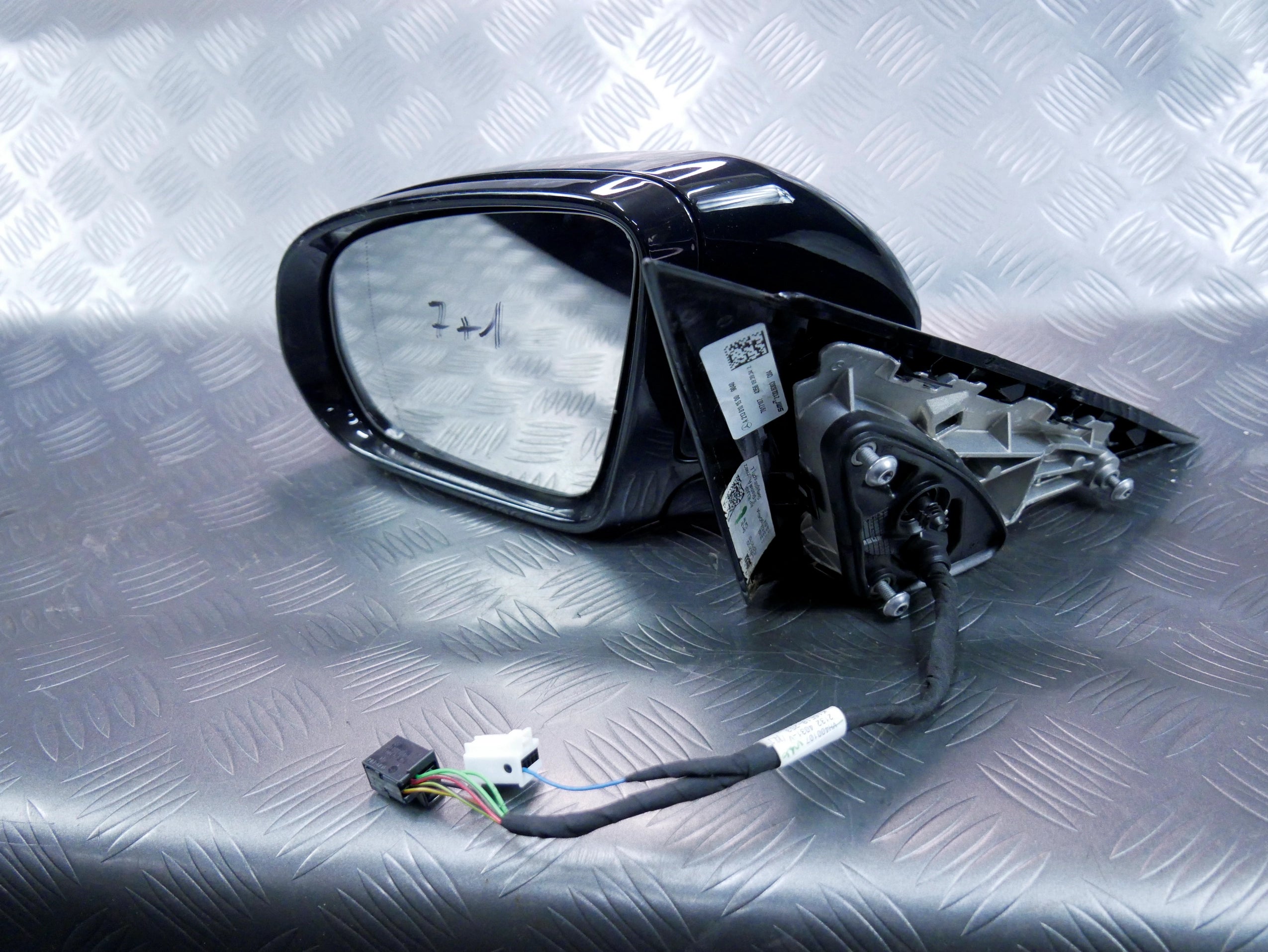 Lusterko lewe kompletne 7+1 PIN A2138101500 9040 Mercedes W213