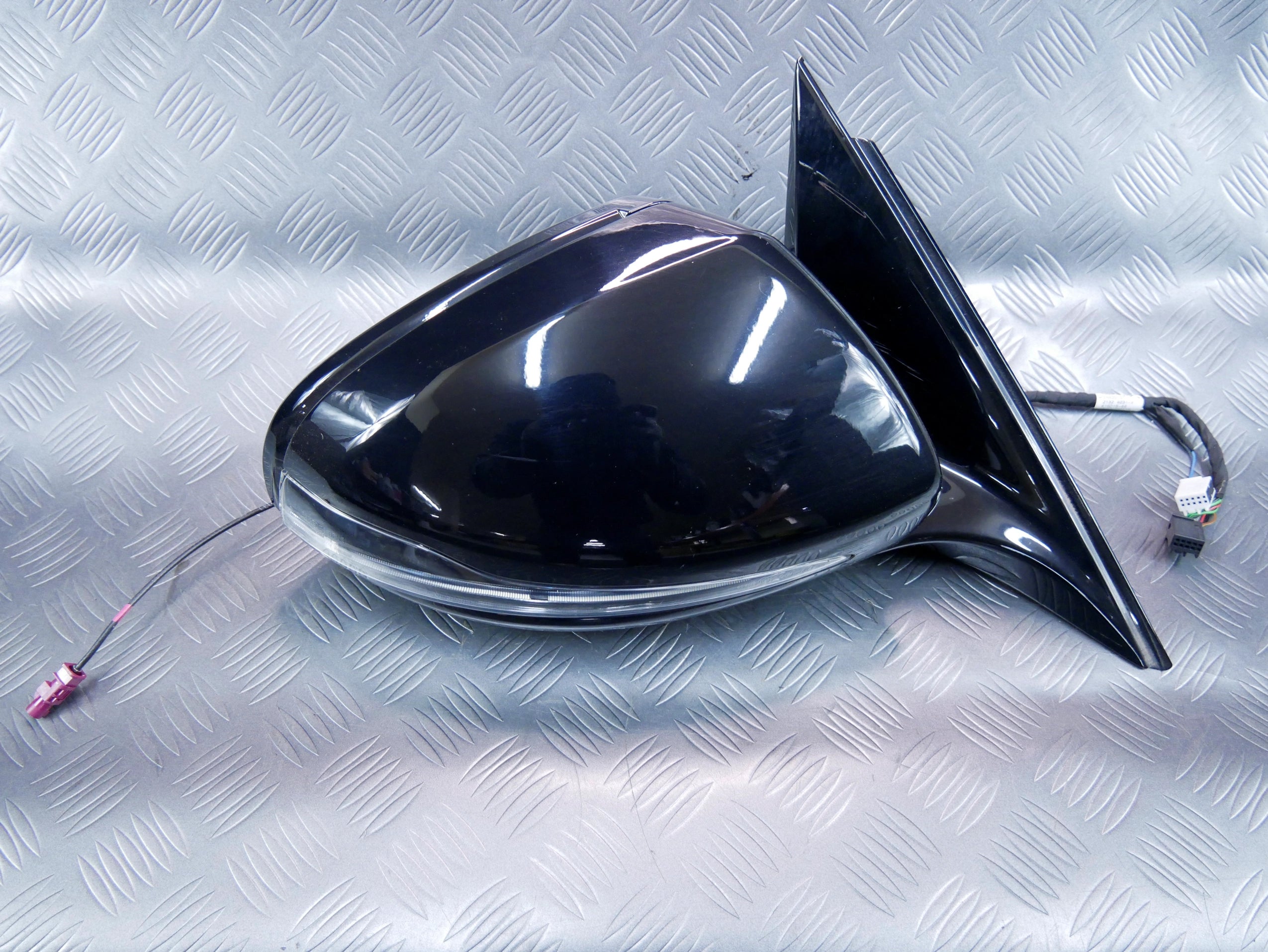 Lusterko prawe kompletne 7+2 PIN A2138101800 9040 Mercedes W213