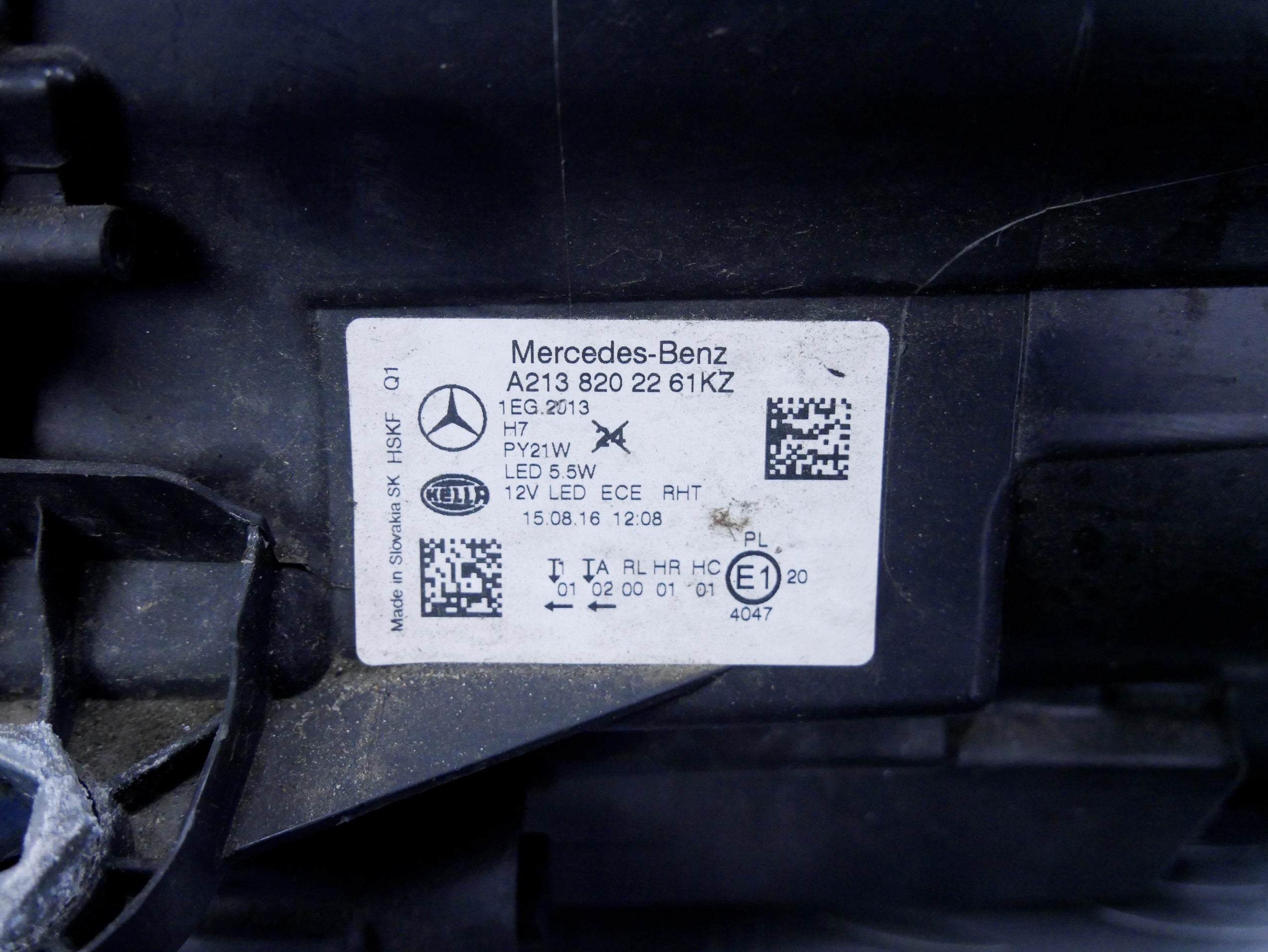 Lampa przód prawa zwykła A2138202261 Mercedes E220D W213
