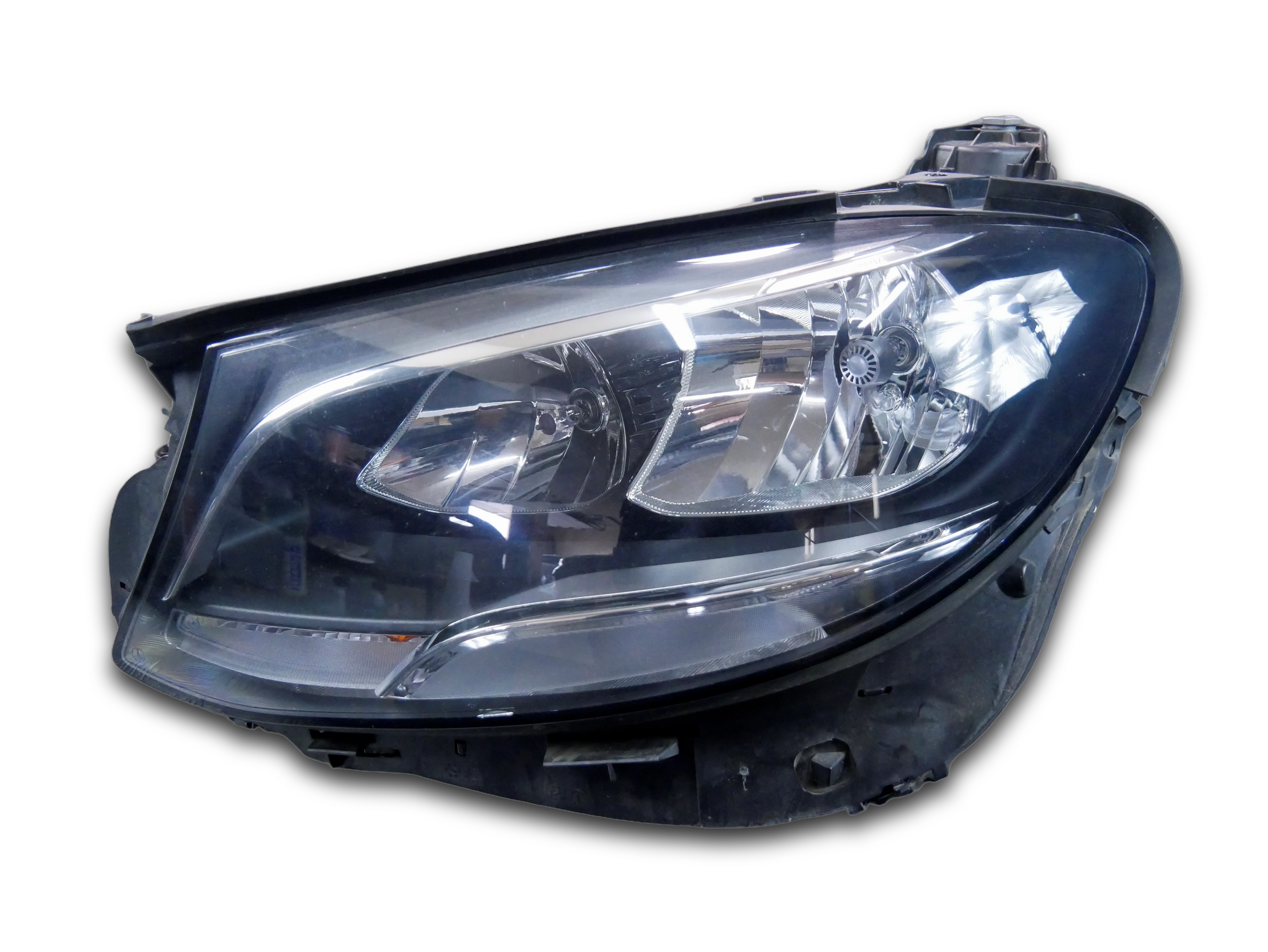 Lampa przód lewa zwykła A2138202161 Mercedes E220D W213