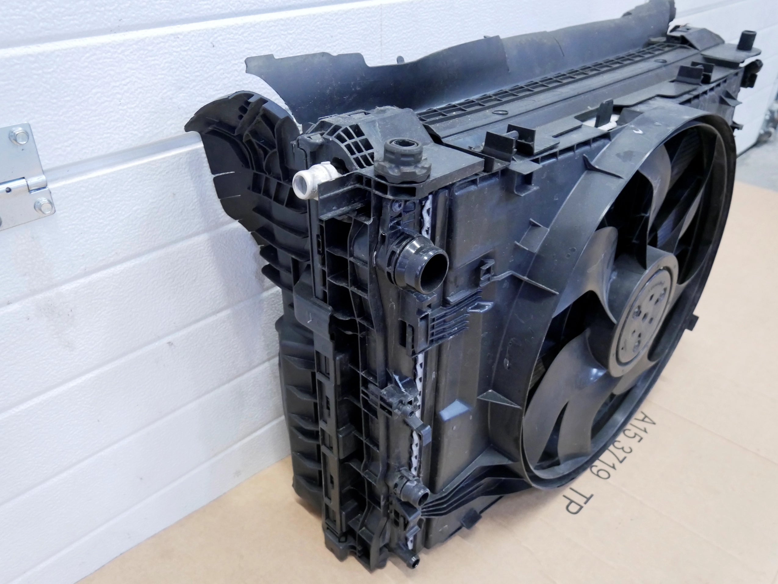 Chłodnice komplet chłodnic wentylator Mercedes E220D W213