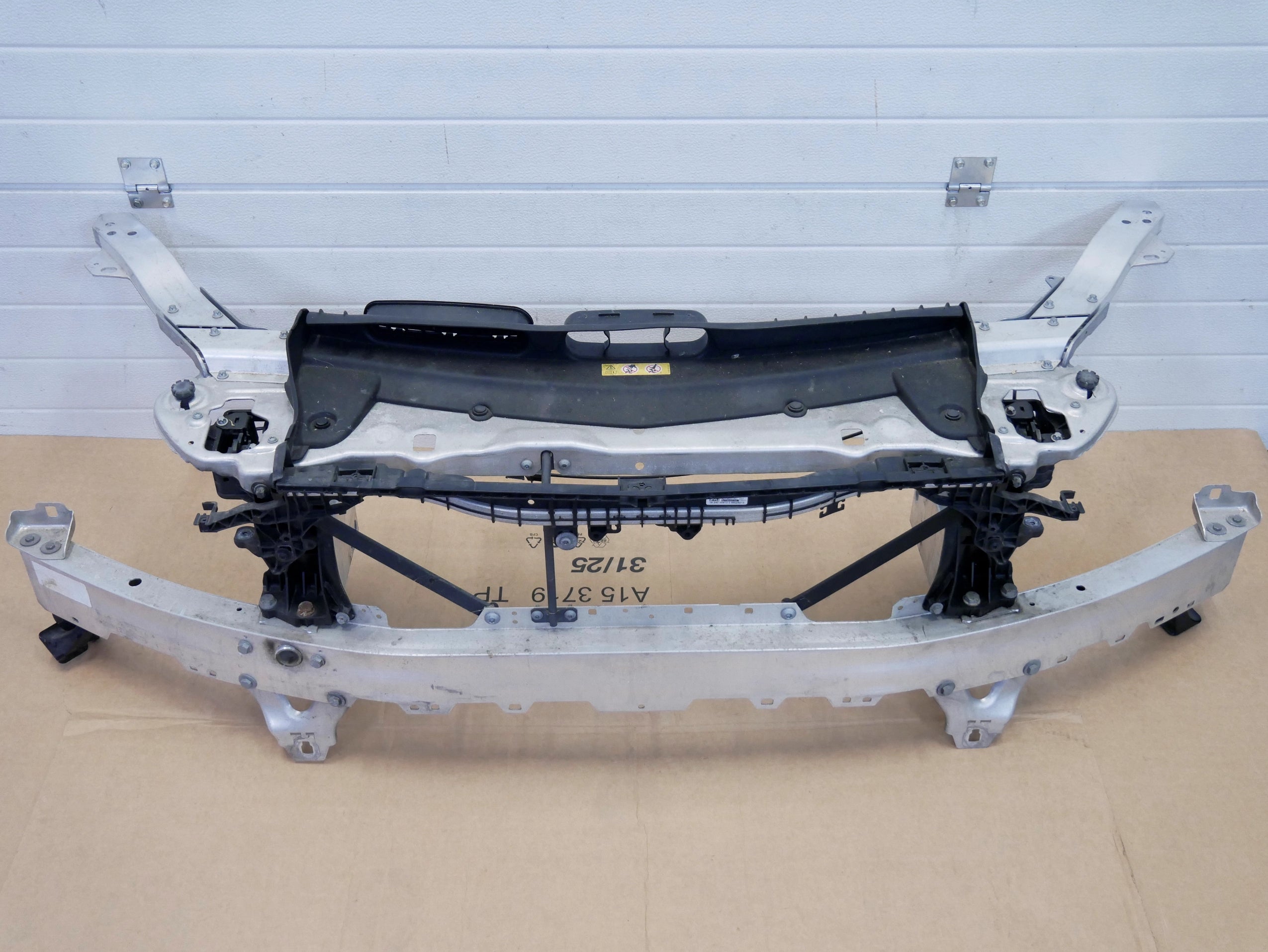 Wzmocnienie czołowe pas przedni kompletny Mercedes E220D W213