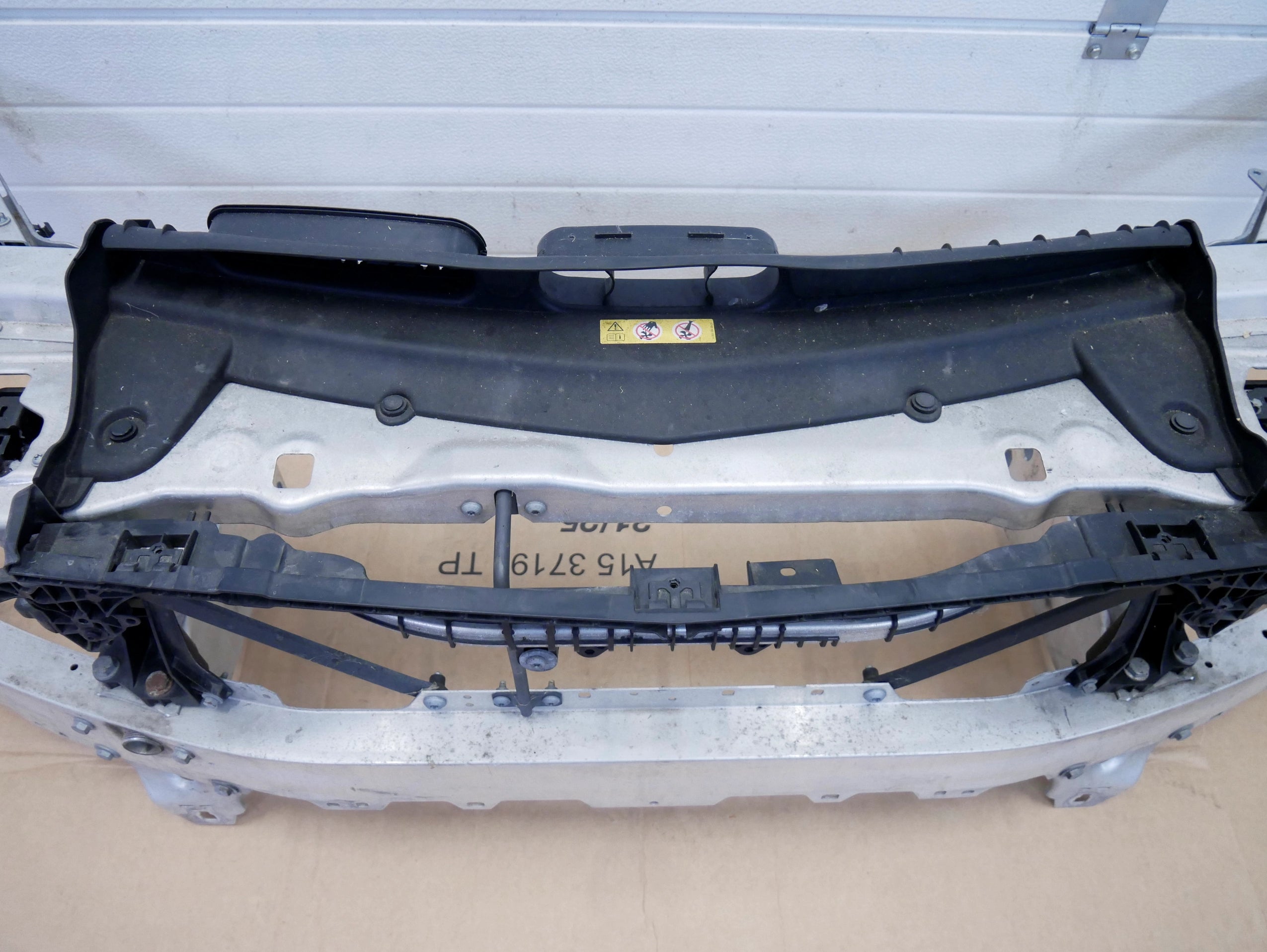 Wzmocnienie czołowe pas przedni kompletny Mercedes E220D W213