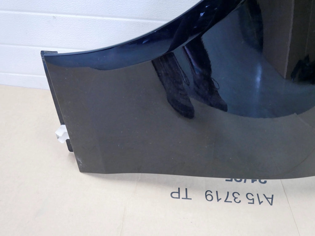 Błotnik przód przedni lewy ALU 9040 Mercedes E220D W213