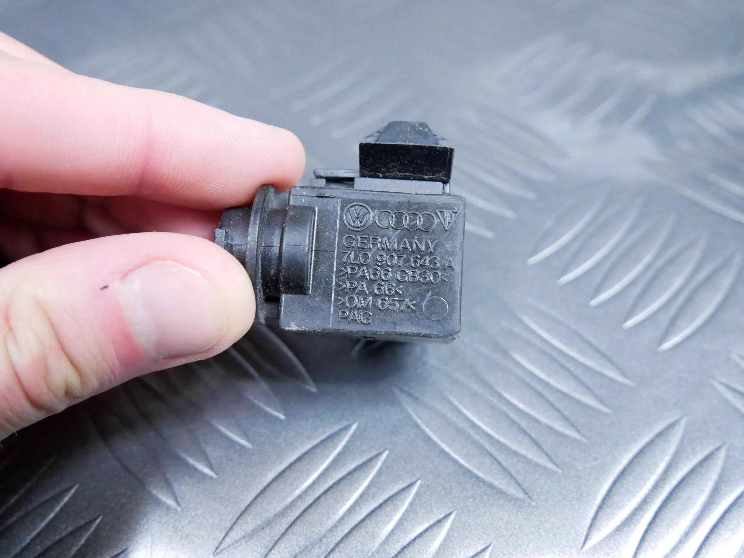 Czujnik jakości powietrza 7L0907643A VW TOUAREG 7L