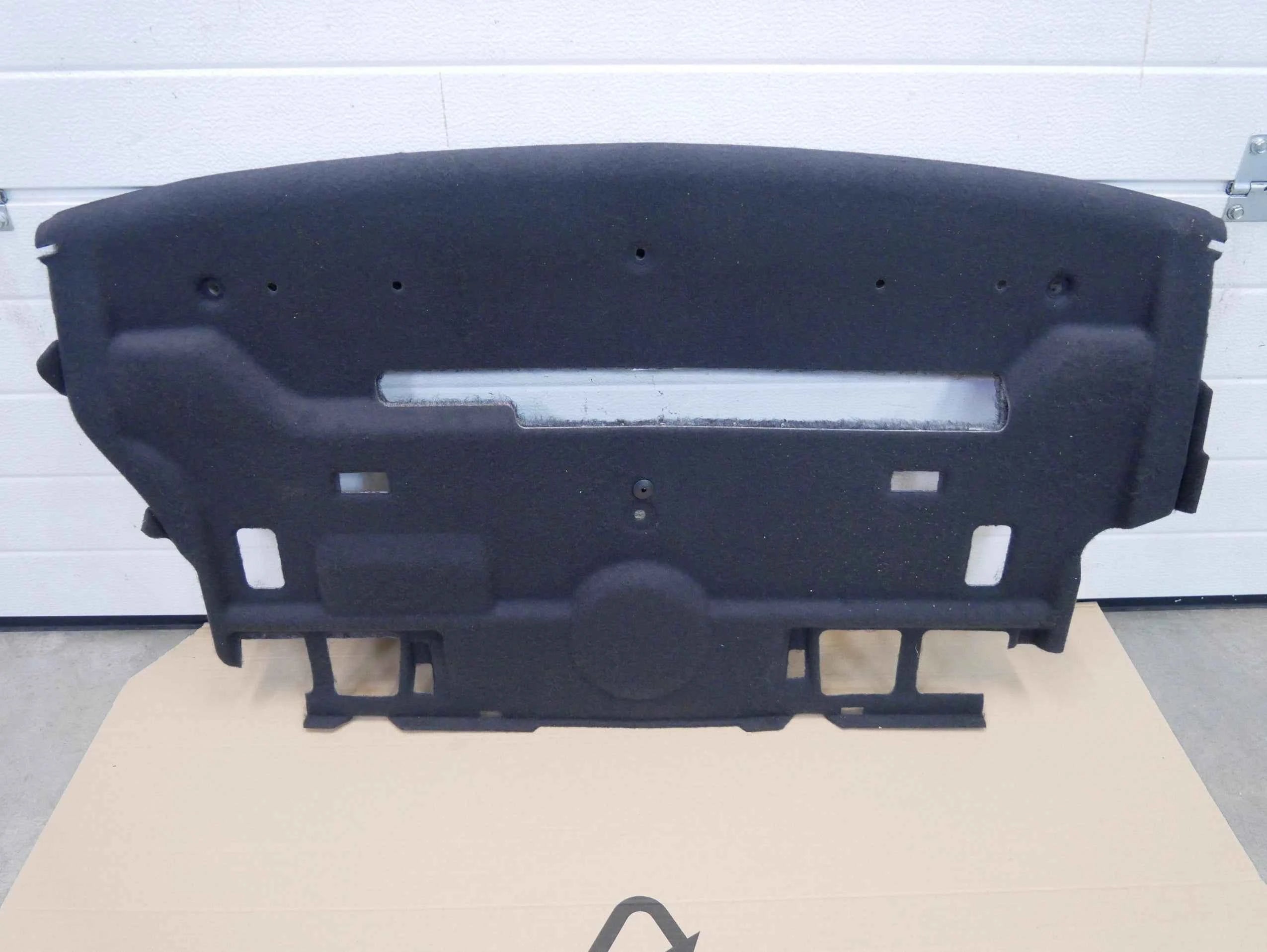 Osłona półki blachy bagażnika 4H0867437G AUDI A8 4H LIFT LONG