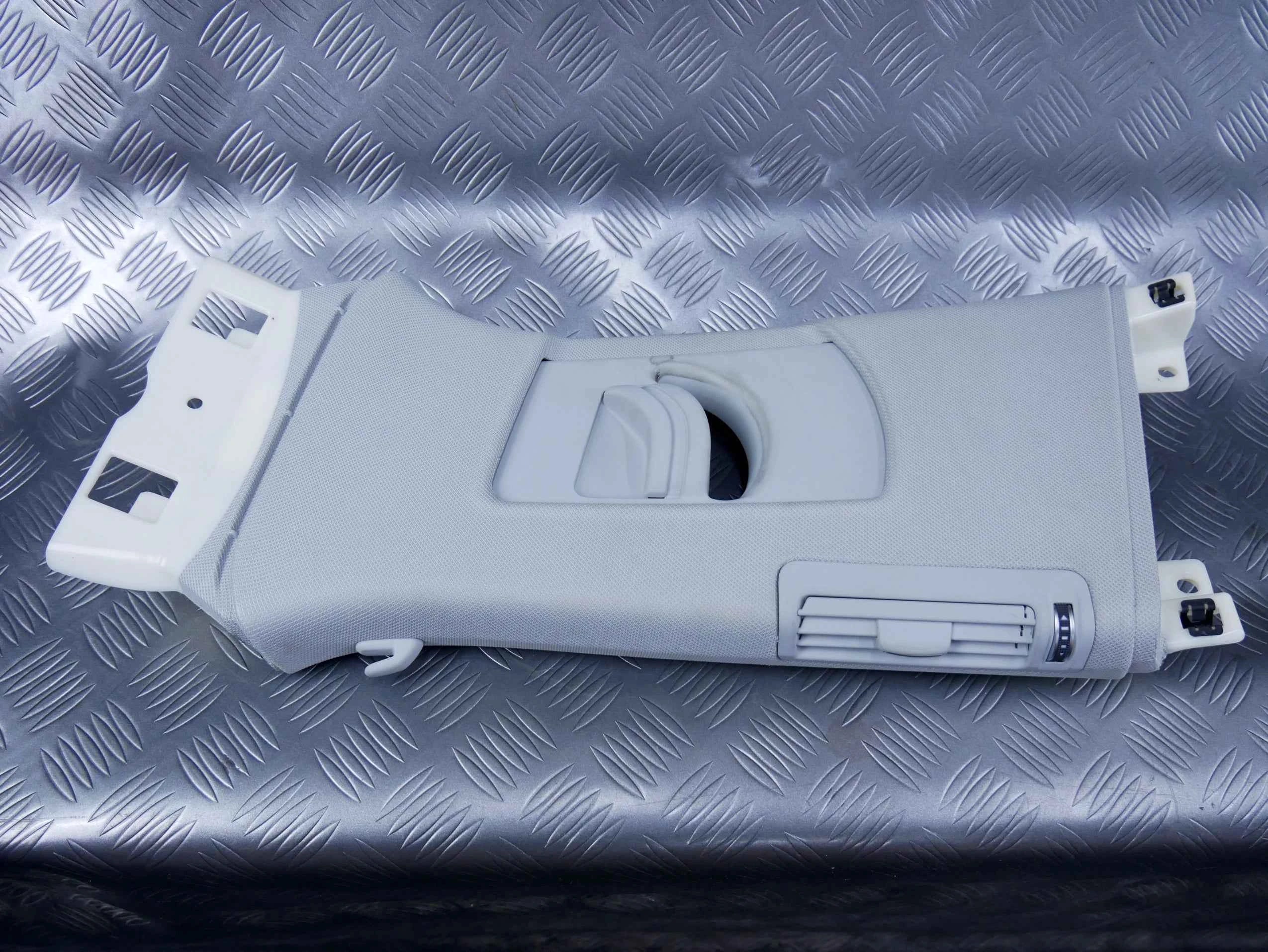 Osłona poszycie słupka środkowego lewe 4H0867239 AUDI A8 LIFT 4H