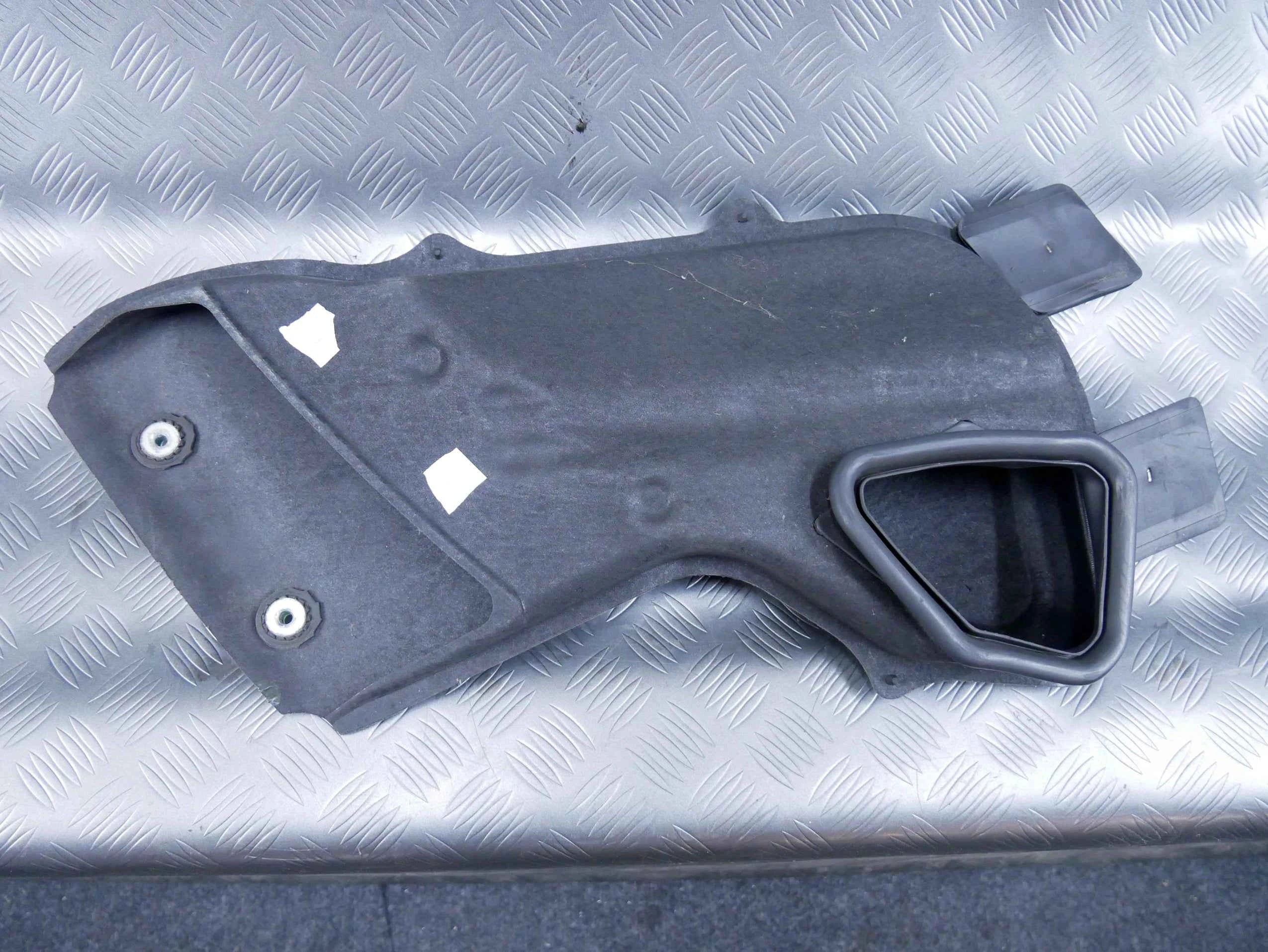 Kanał dolot powietrza 4N0129510C AUDI A8 4N
