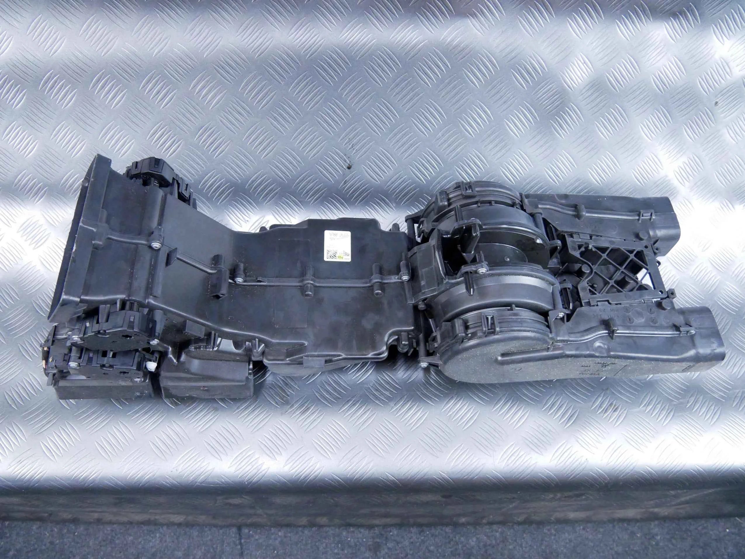 Nagrzewnica tył tylna dmuchawa 4N0819351 AUDI A8 4N0