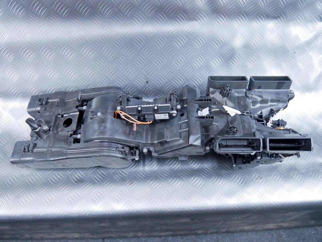 Nagrzewnica tył tylna dmuchawa 4N0819351 AUDI A8 4N0