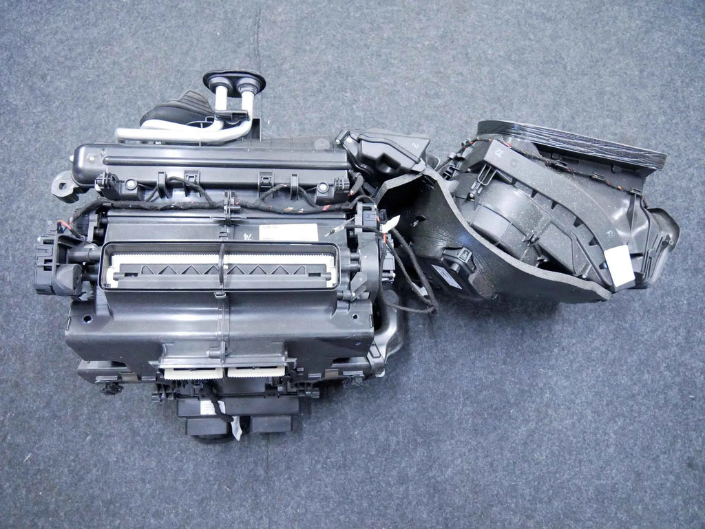Nagrzewnica 4M1820005G AUDI A8 4N