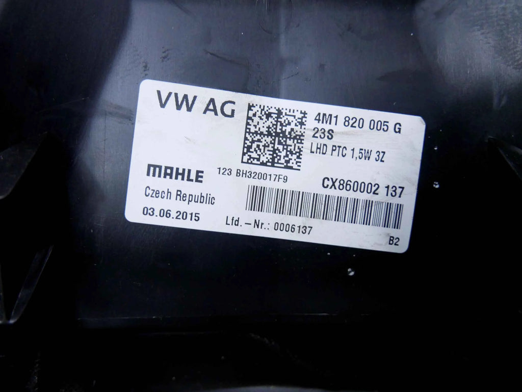 Nagrzewnica 4M1820005G AUDI A8 4N
