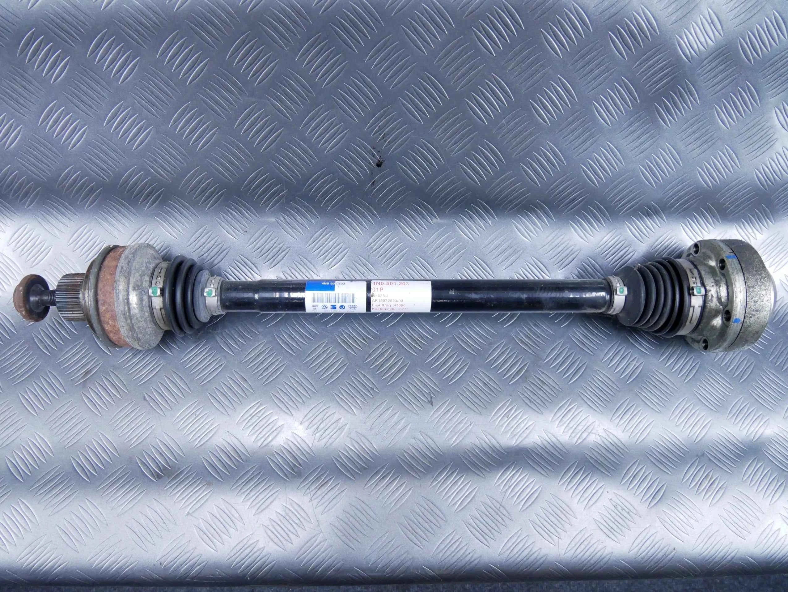 Półoś tył tylna prawa lewa 4N0501203 AUDI A8 4N 3.0 TDI