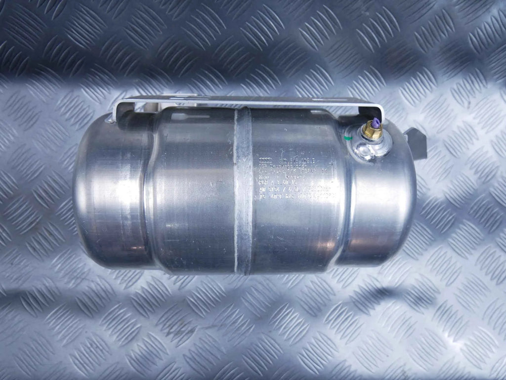 Zbiornik butla pneumatyki 4N0616203B AUDI A8 D5 4N