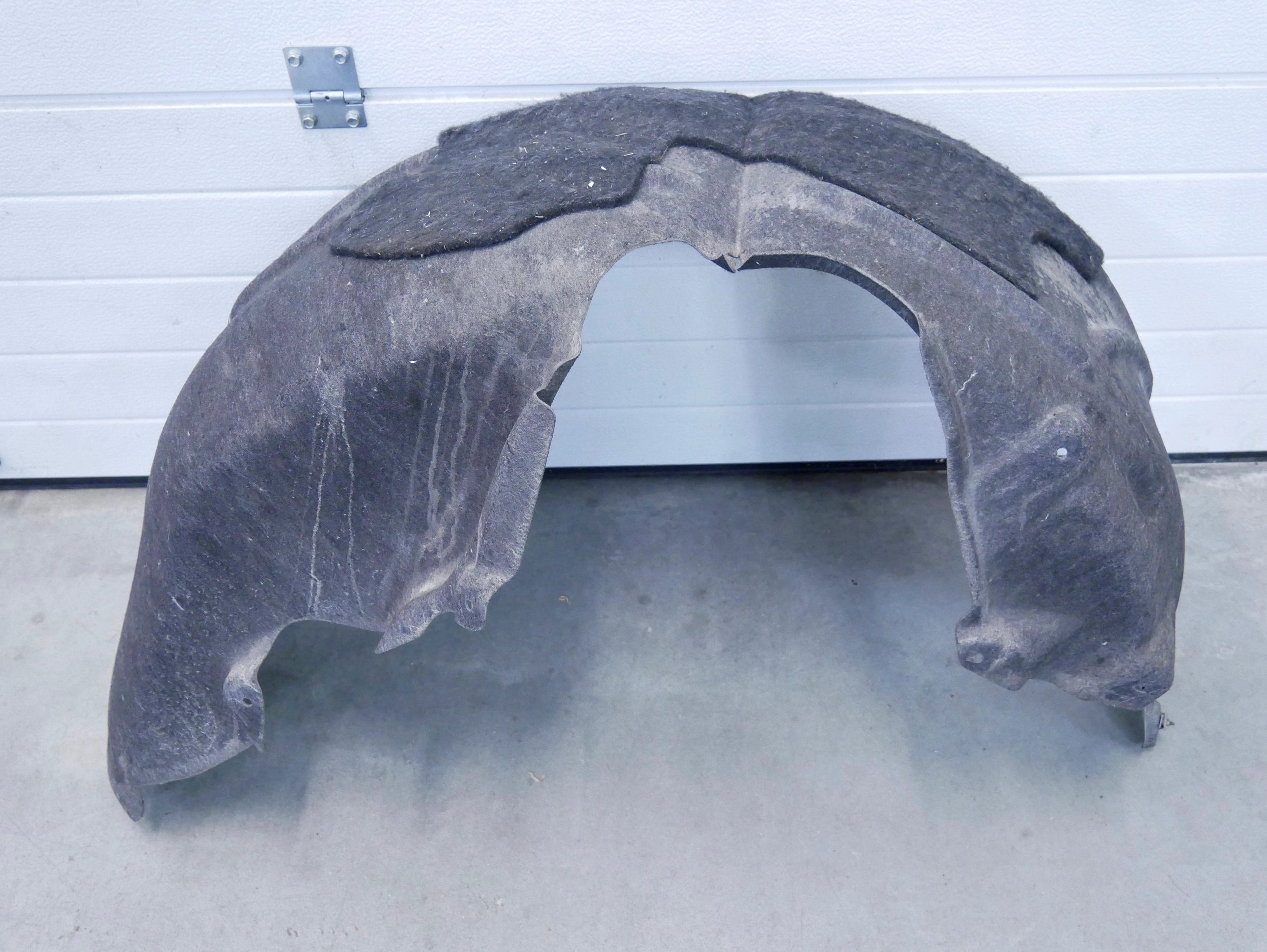 Nadkole tył tylne prawe 4H0810172 AUDI A8 4H