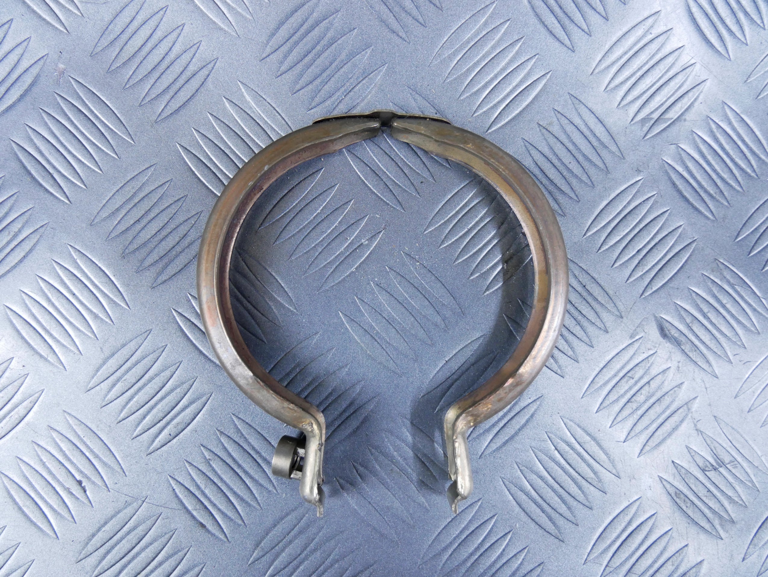 Opaska obejma wydechu DPF 5Q0253725C AUDI A8 4H 3.0 TDI