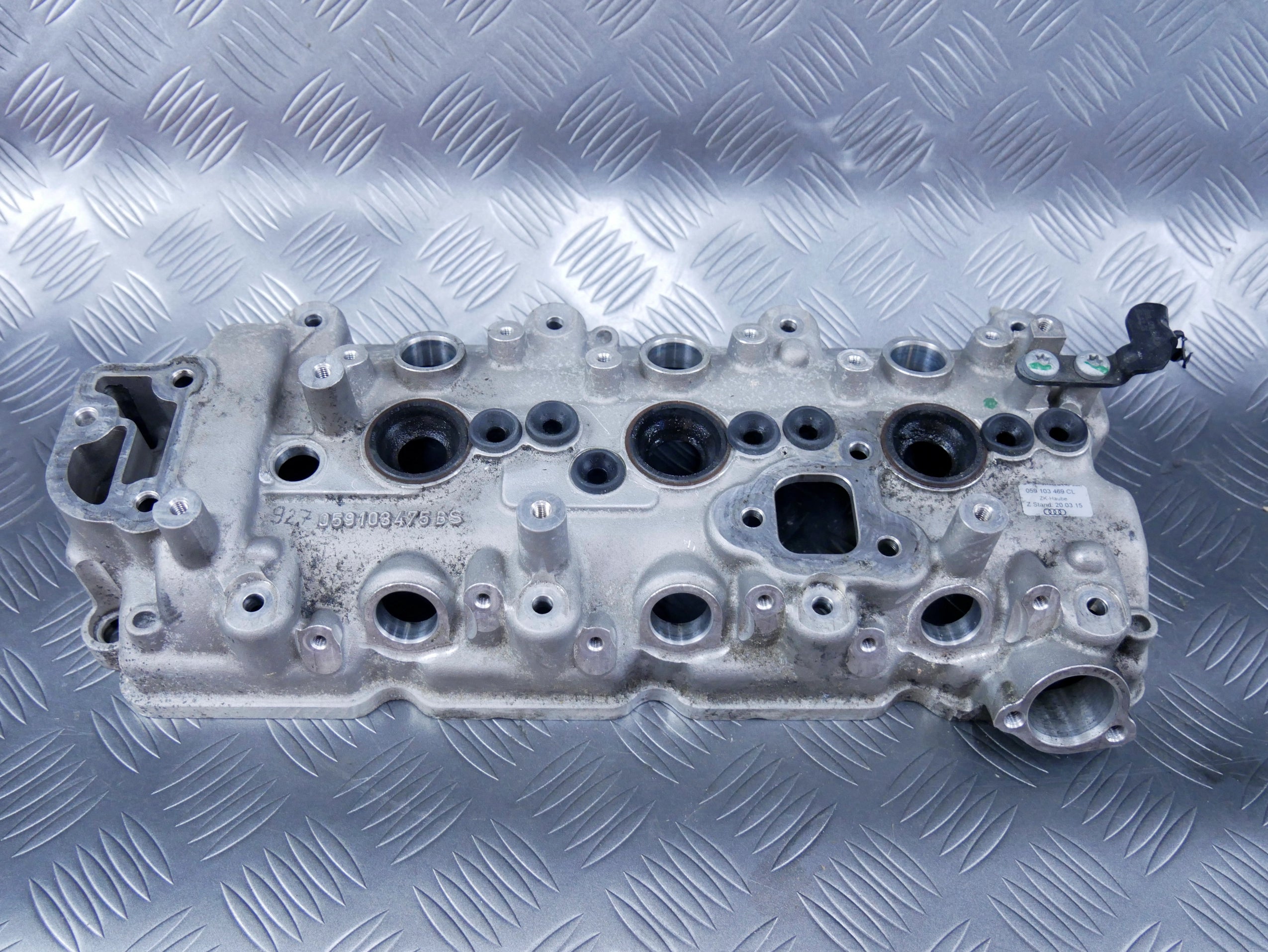 Pokrywa zaworów 059103475BS 059103469CL AUDI A8 D5 3.0 TDI