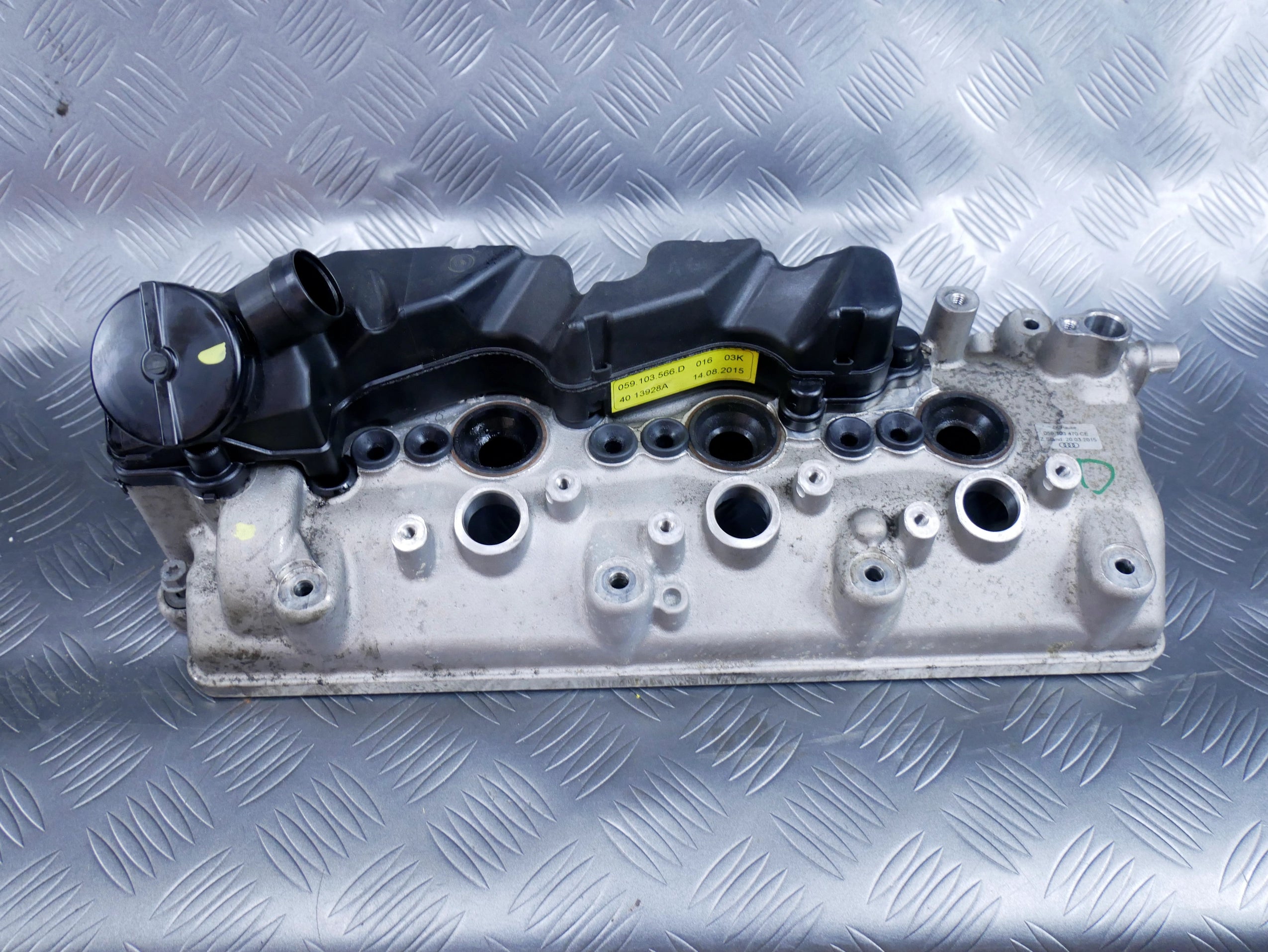 Pokrywa zaworów 059103470CE AUDI A8 D5 3.0 TDI
