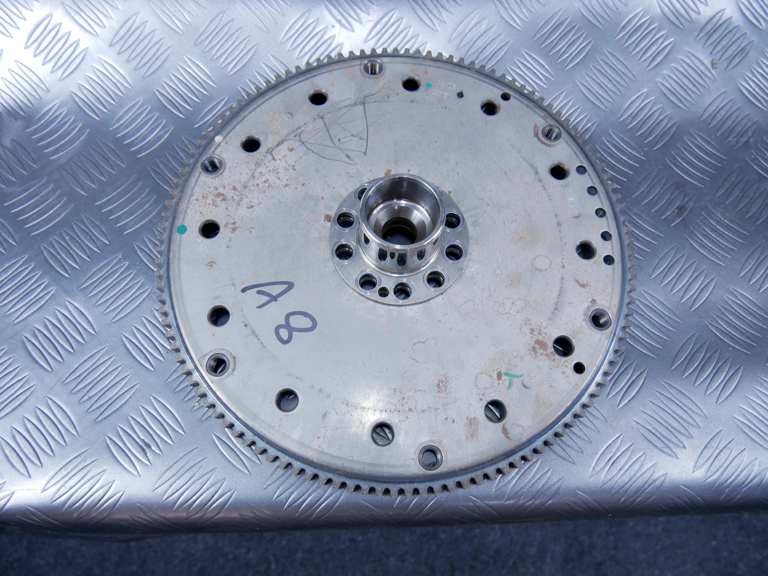 Koło zamachowe 059105323BN AUDI A8 4H 3.0 TDI