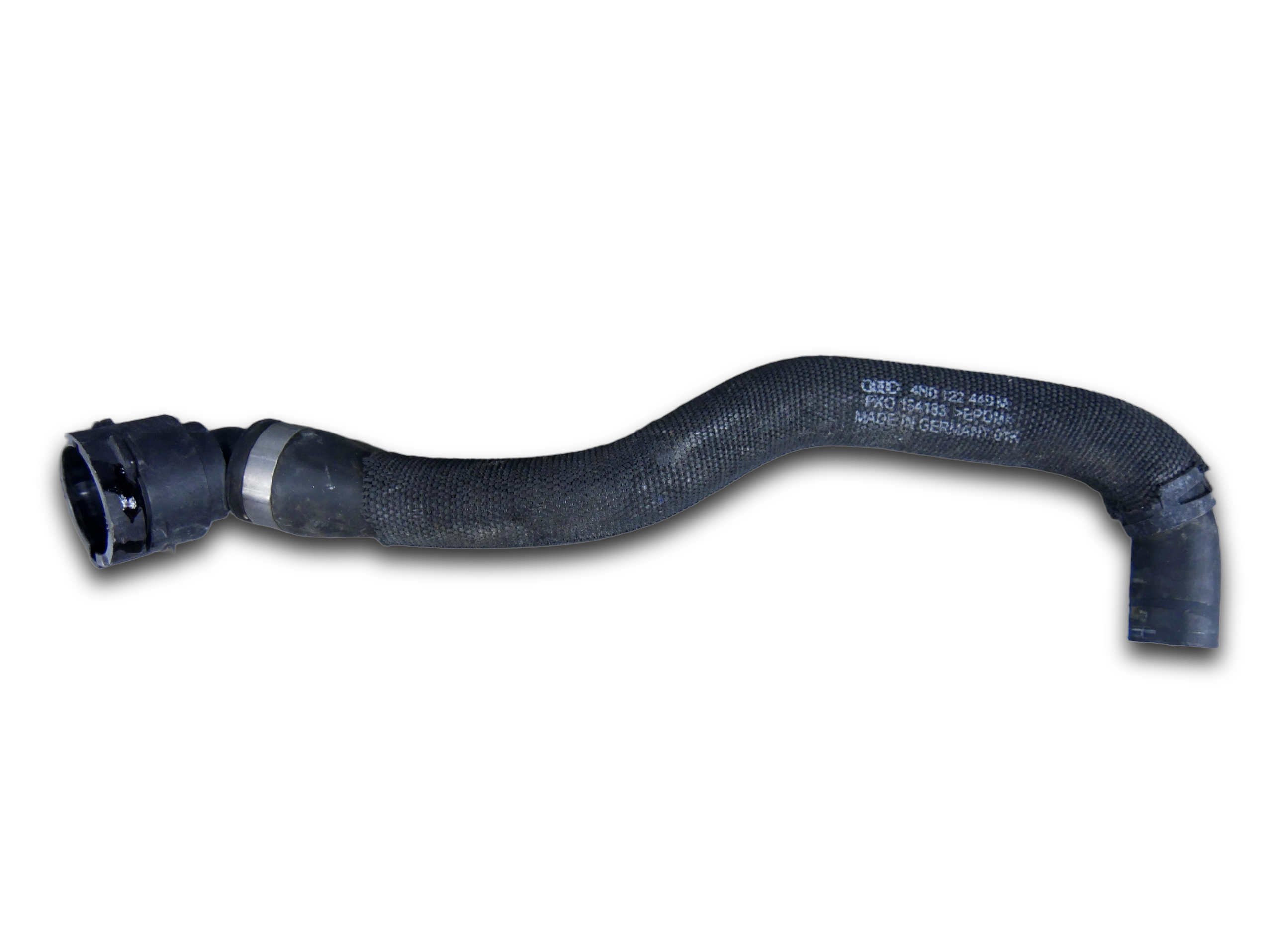 Rura wąż wody 4N0122449M AUDI A8 D5 3.0 TDI