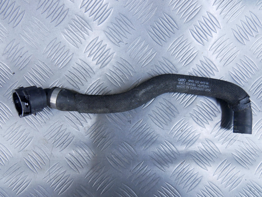 Rura wąż wody 4N0122449M AUDI A8 D5 3.0 TDI