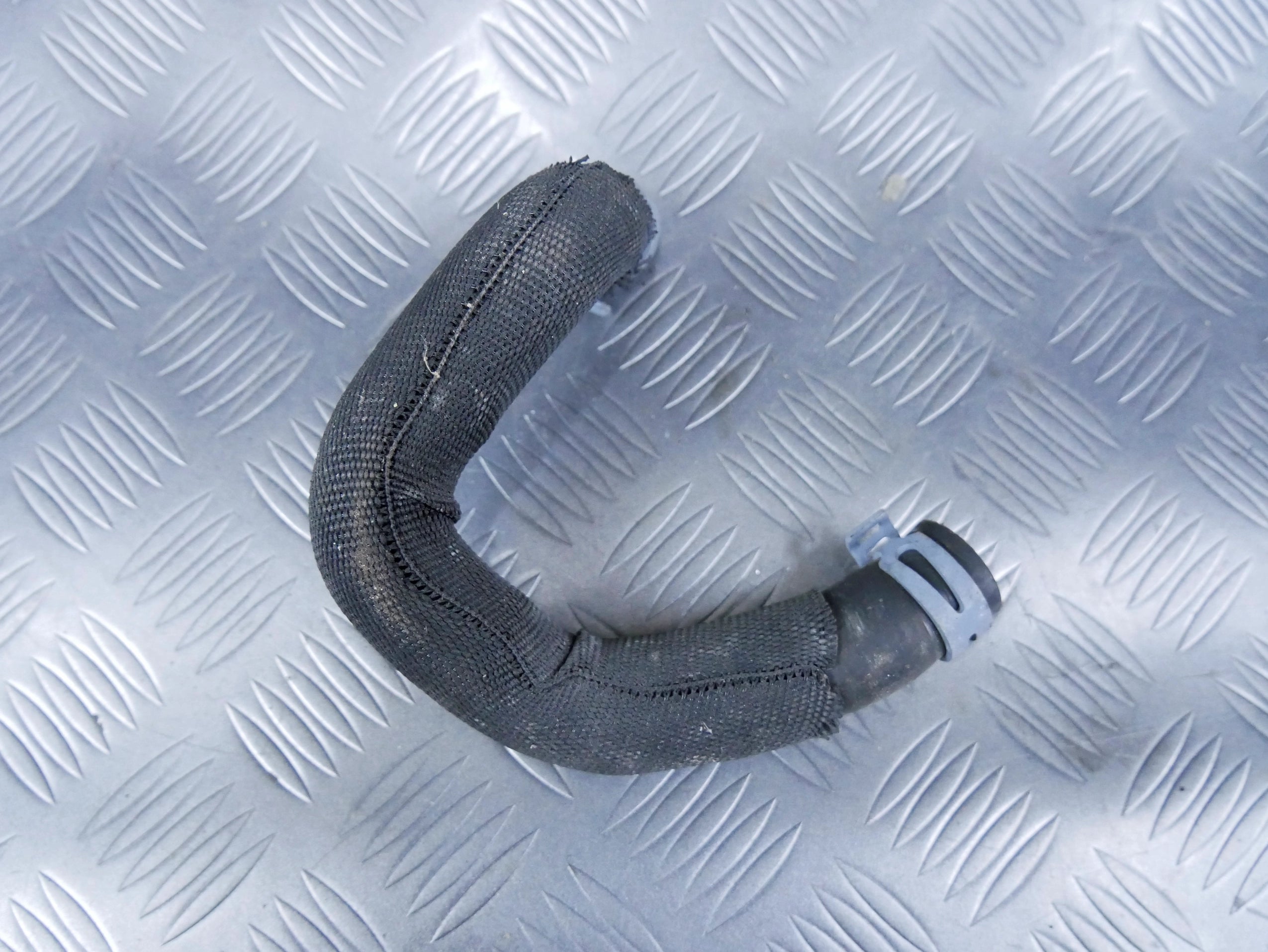 Rura wąż wody 4N0265036B AUDI A8 D5 3.0 TDI