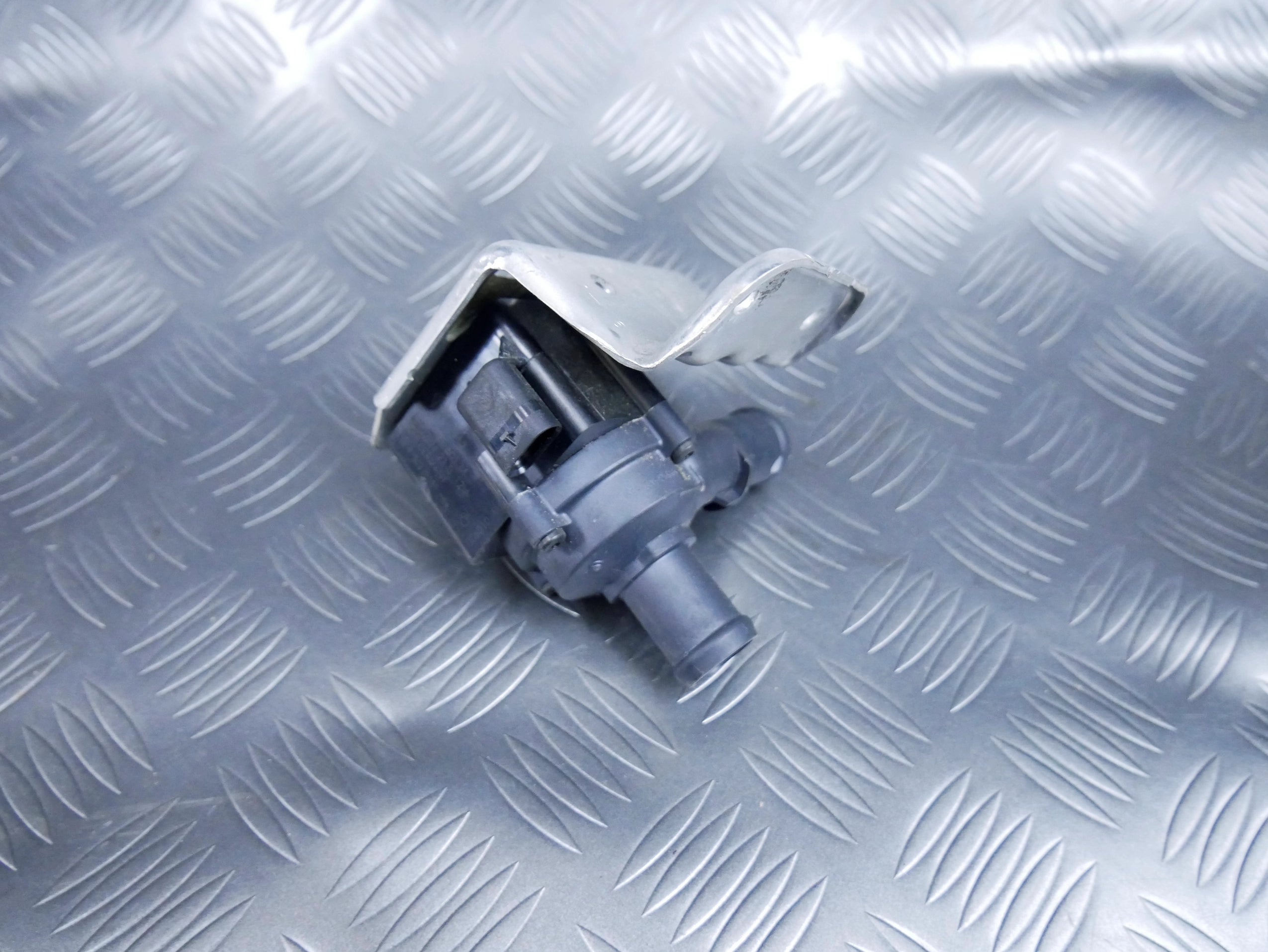 Dodatkowa pompa wody 06H121601M 06M121093G AUDI A7 4K 3.0 TFSI