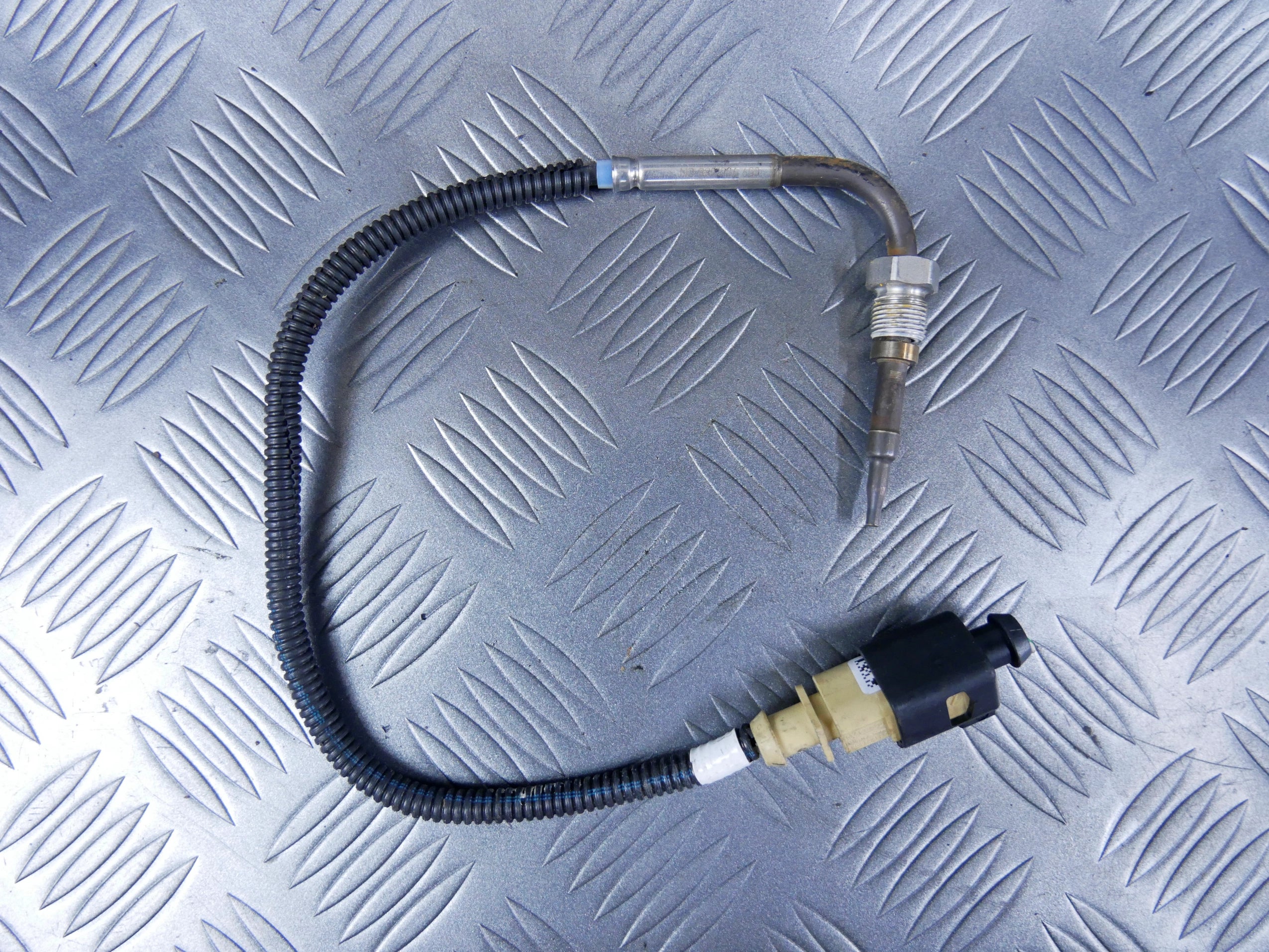 Czujnik temperatury spalin 059906088CN AUDI A8 D5 3.0 TDI