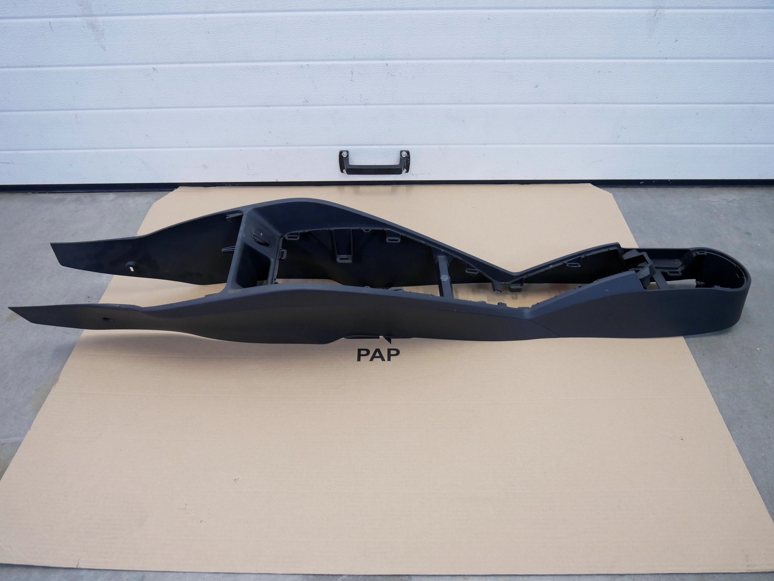 Tunel środkowy 6J0863243 SEAT IBIZA IV 6J