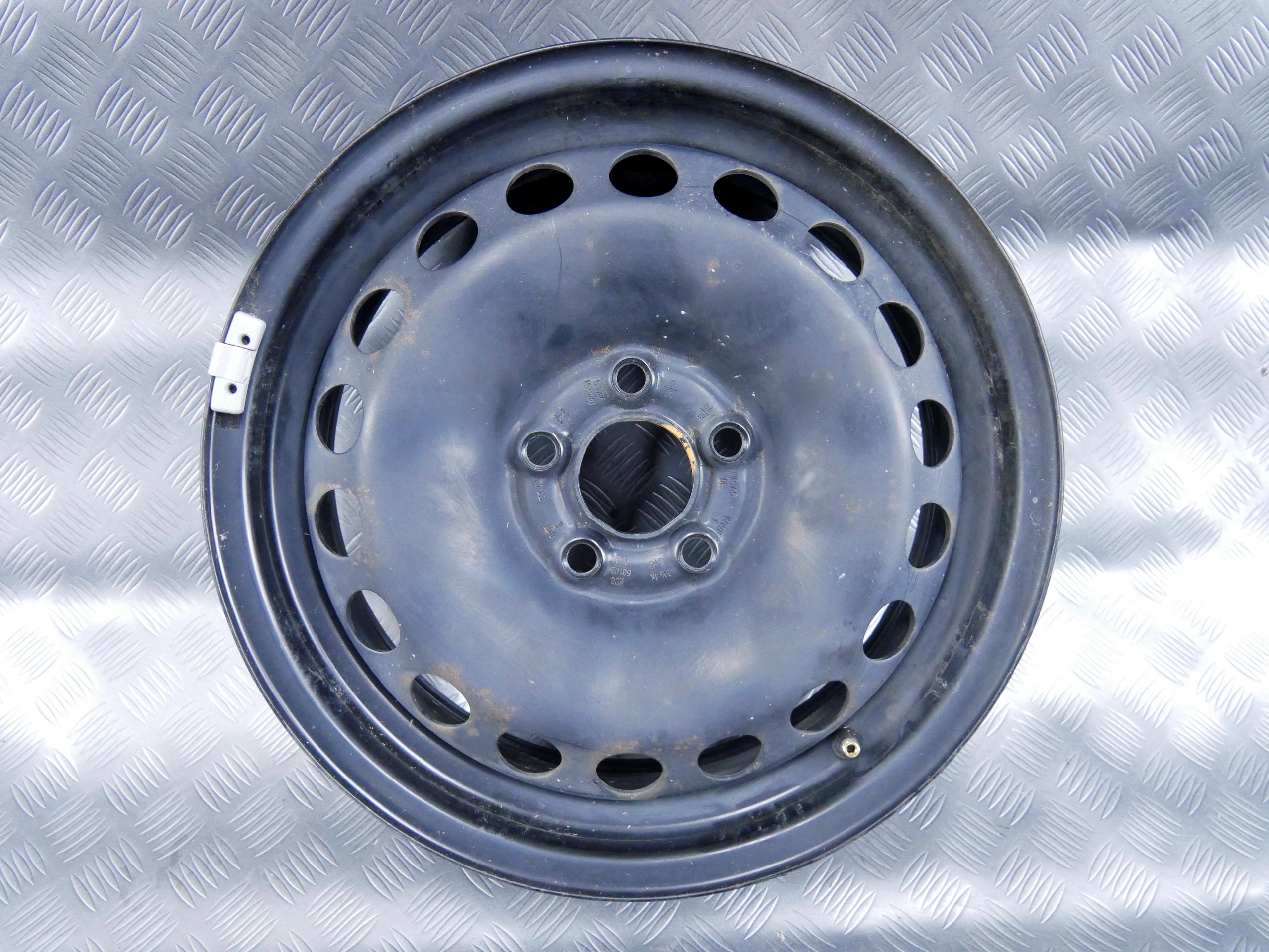 Oryginalna felga stalowa OEM 15' 2Q0601027A ET40 AUDI A1