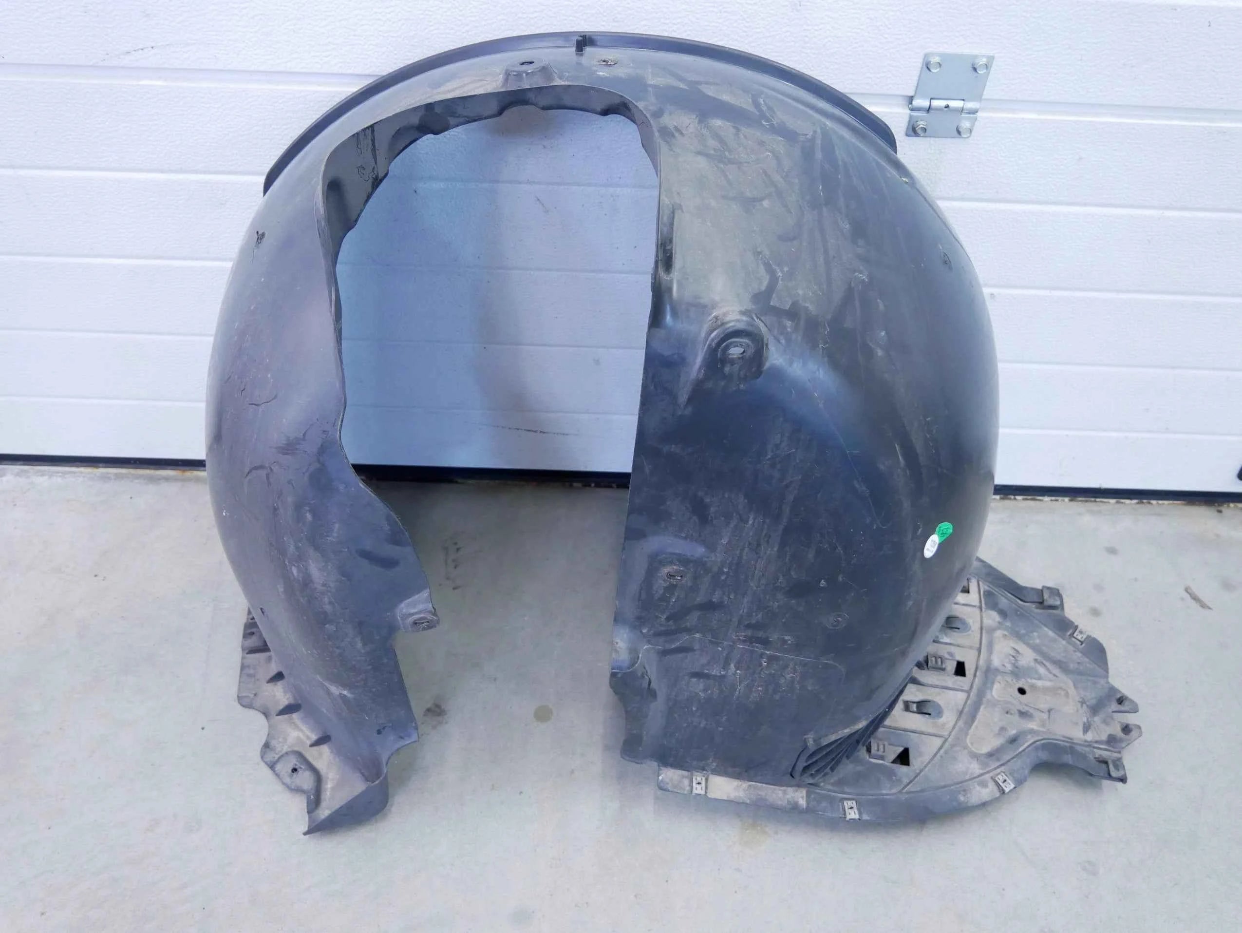 Nadkole przód przednie lewe 5E3809957H SKODA OCTAVIA IV