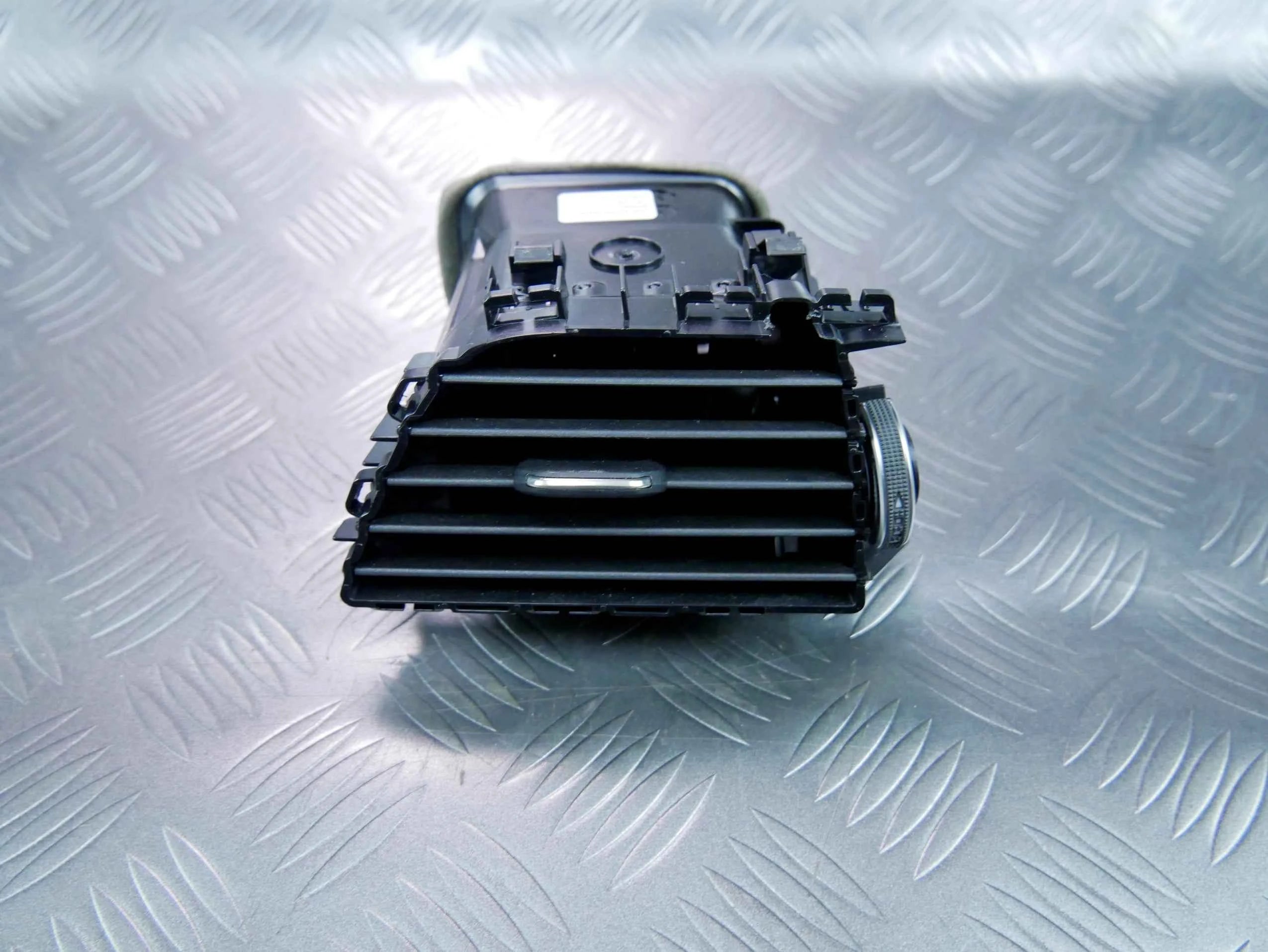 Kratka nawiewu prawa 80B820902 AUDI Q5 80A