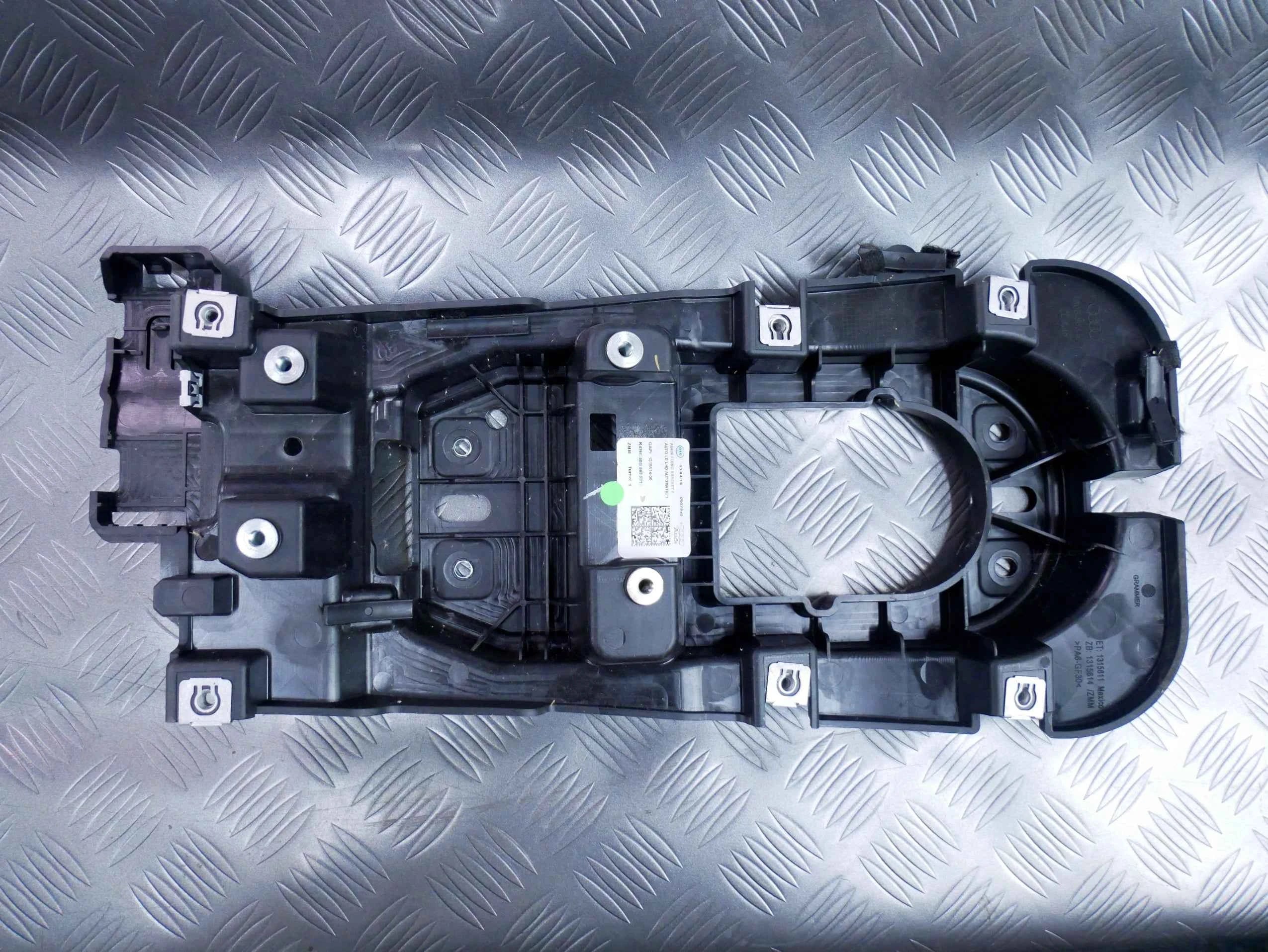 Ramka mocowanie tunelu 80B863531 AUDI Q5 80A