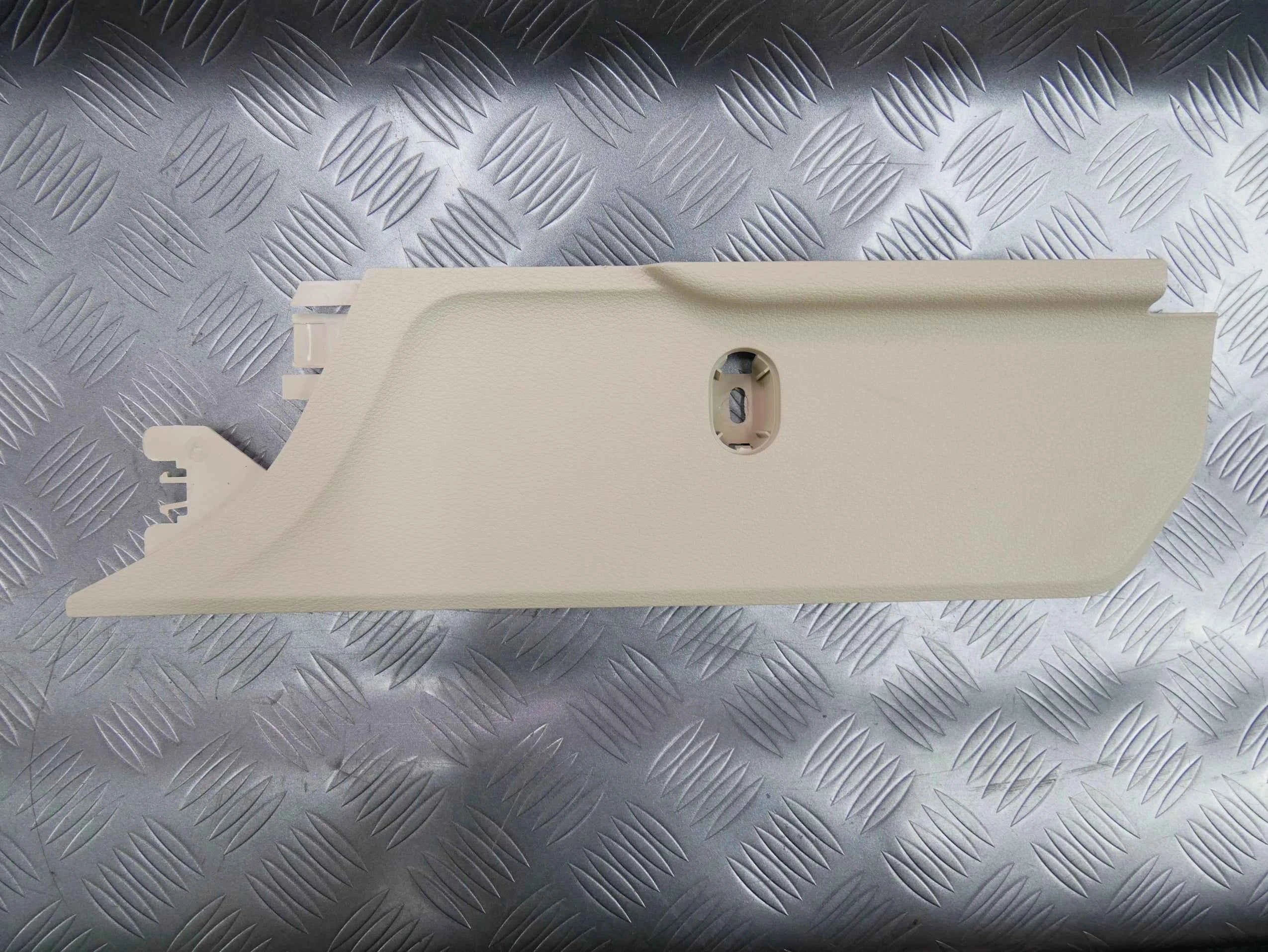 Osłona boku tunelu prawa beż 80B863312 CE3 AUDI Q5 80A