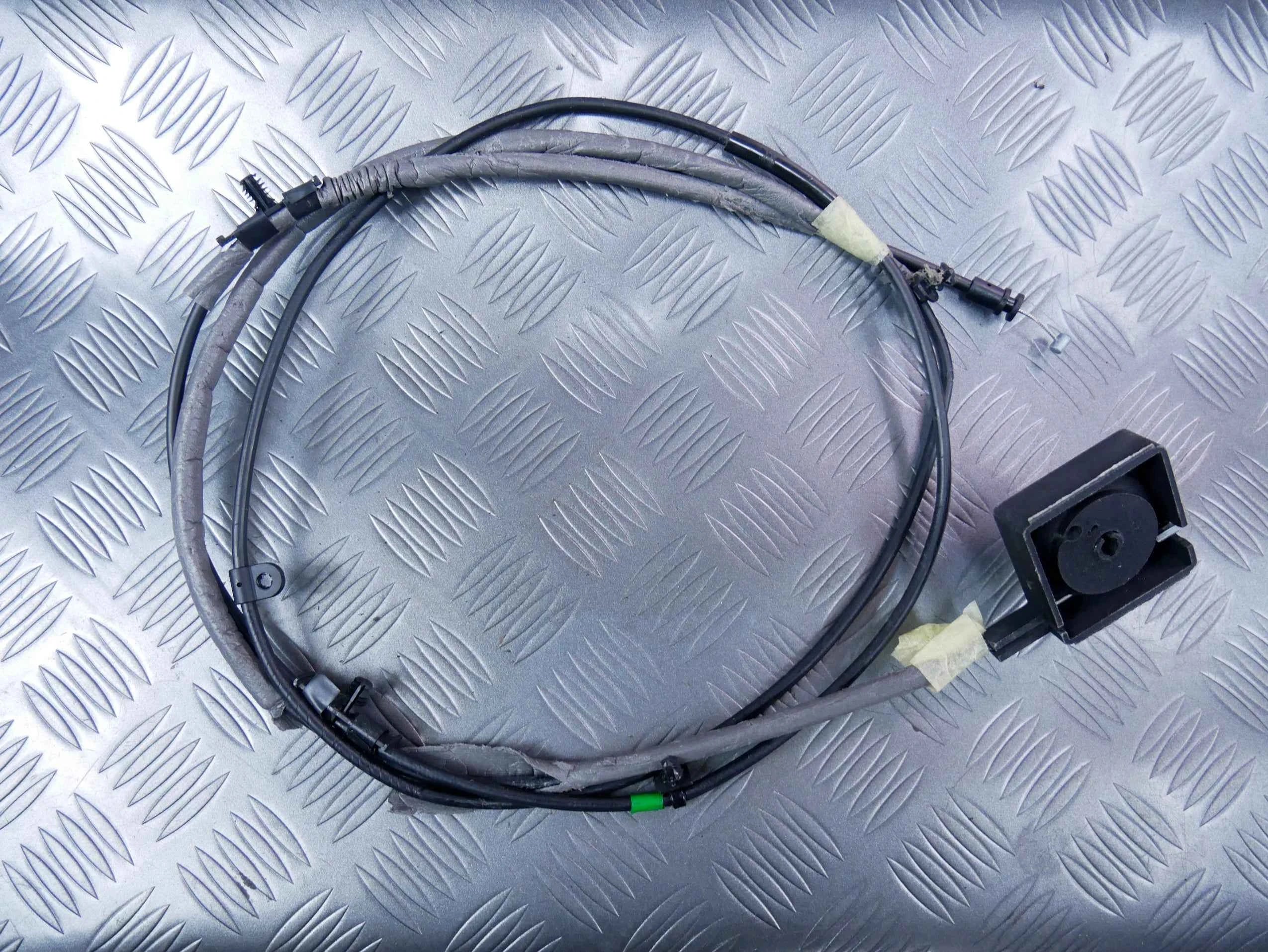 Linka cięgno obalania fotela tył AUDI Q5 80A