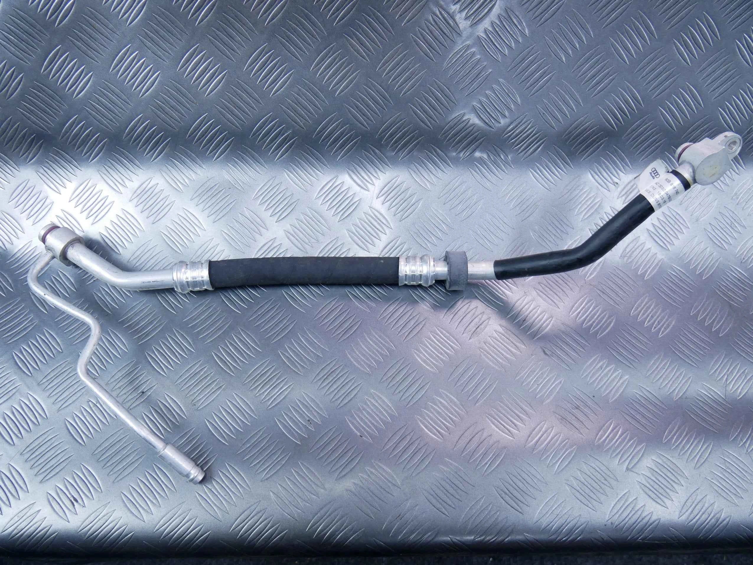 Rurka przewód wąż klimatyzacji 80B816740 AUDI Q5 80A
