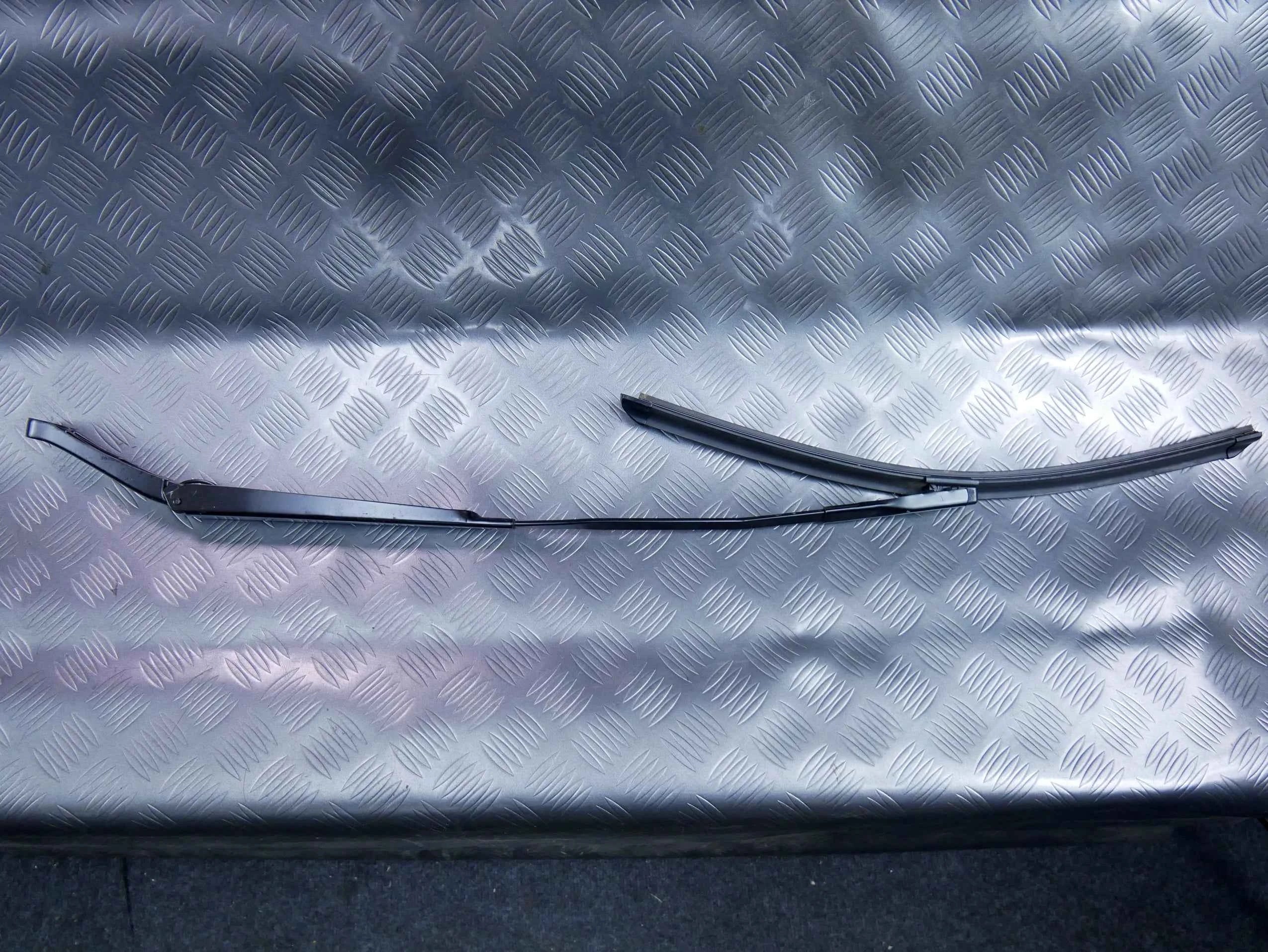 Ramię wycieraczka prawa 80B955408 AUDI Q5 80A
