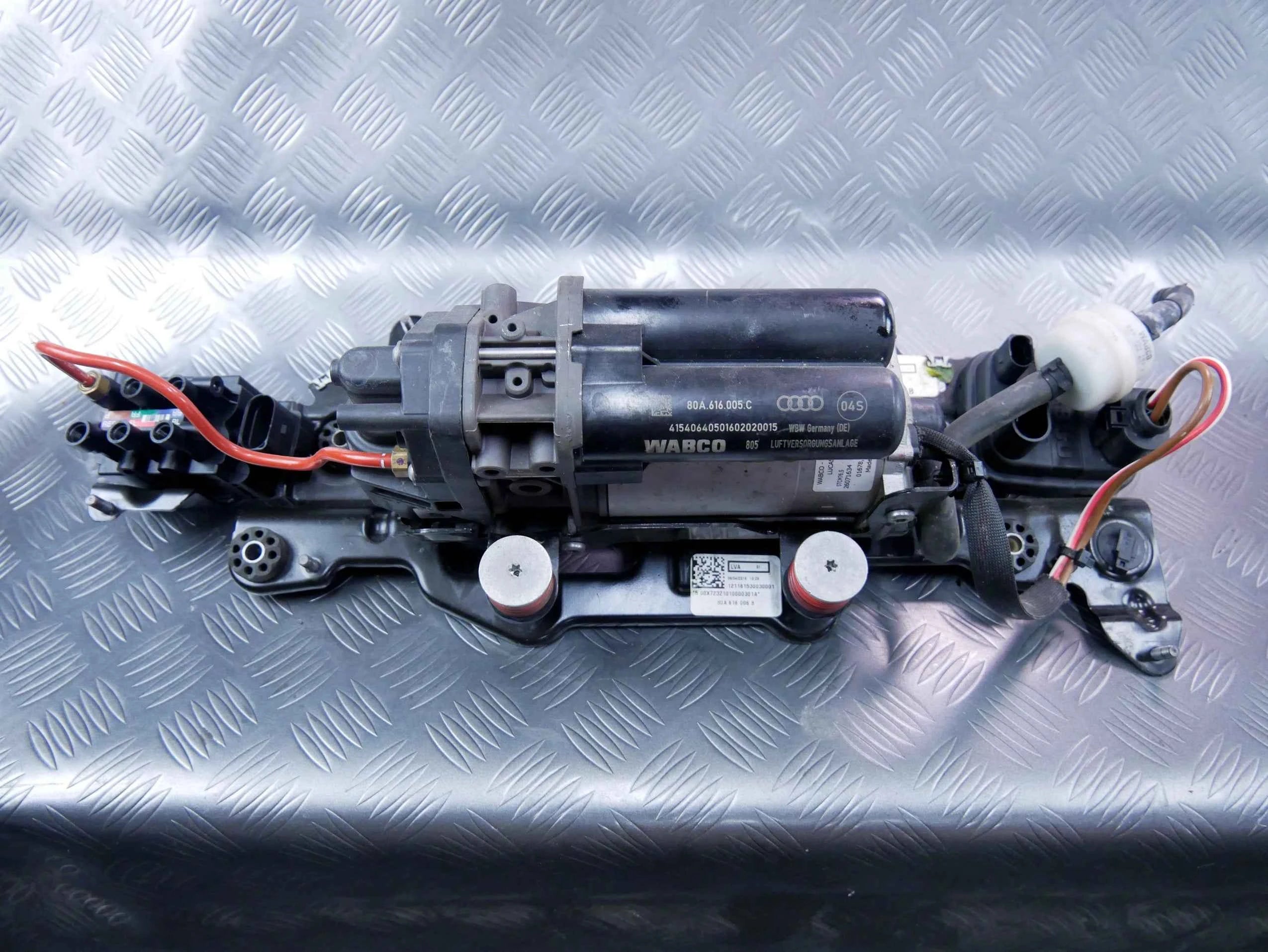 Kompresor zawieszenia 80A616005C AUDI Q5 80A