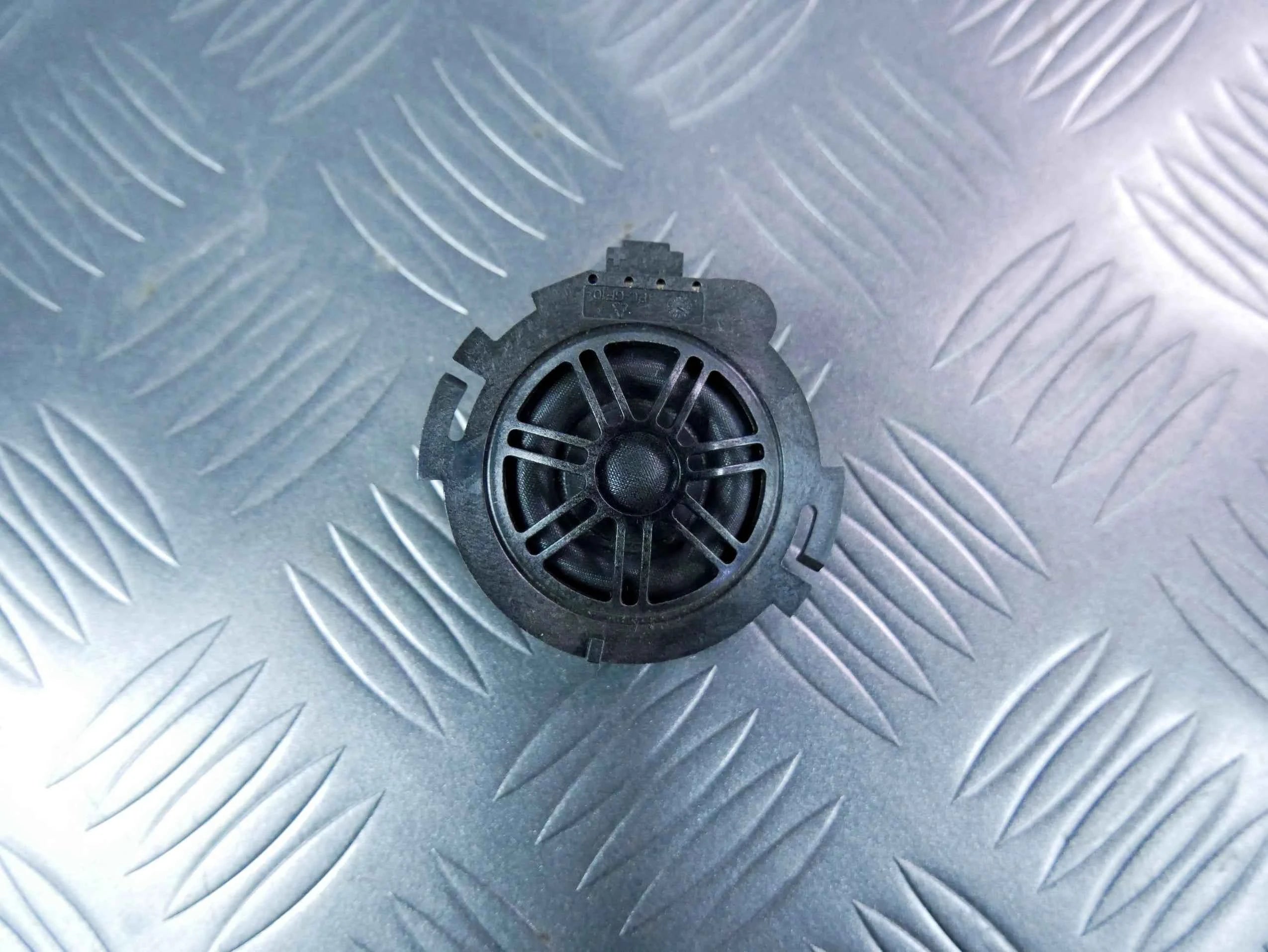 Głośnik słupka Bang&Olufsen 80A035399A AUDI Q5 80A