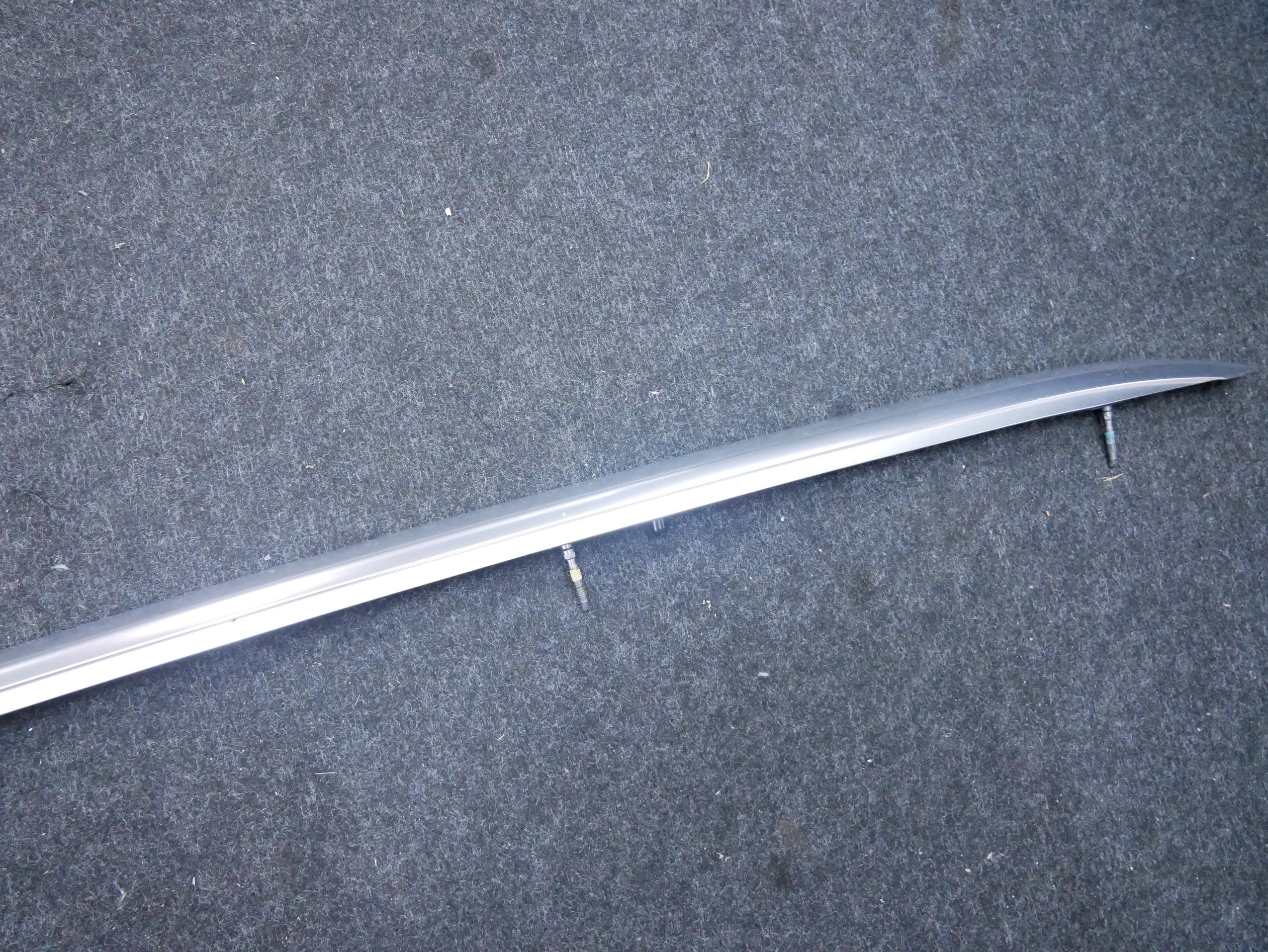 Reling dachowy lewy CHROM 80A860021 AUDI Q5 80A