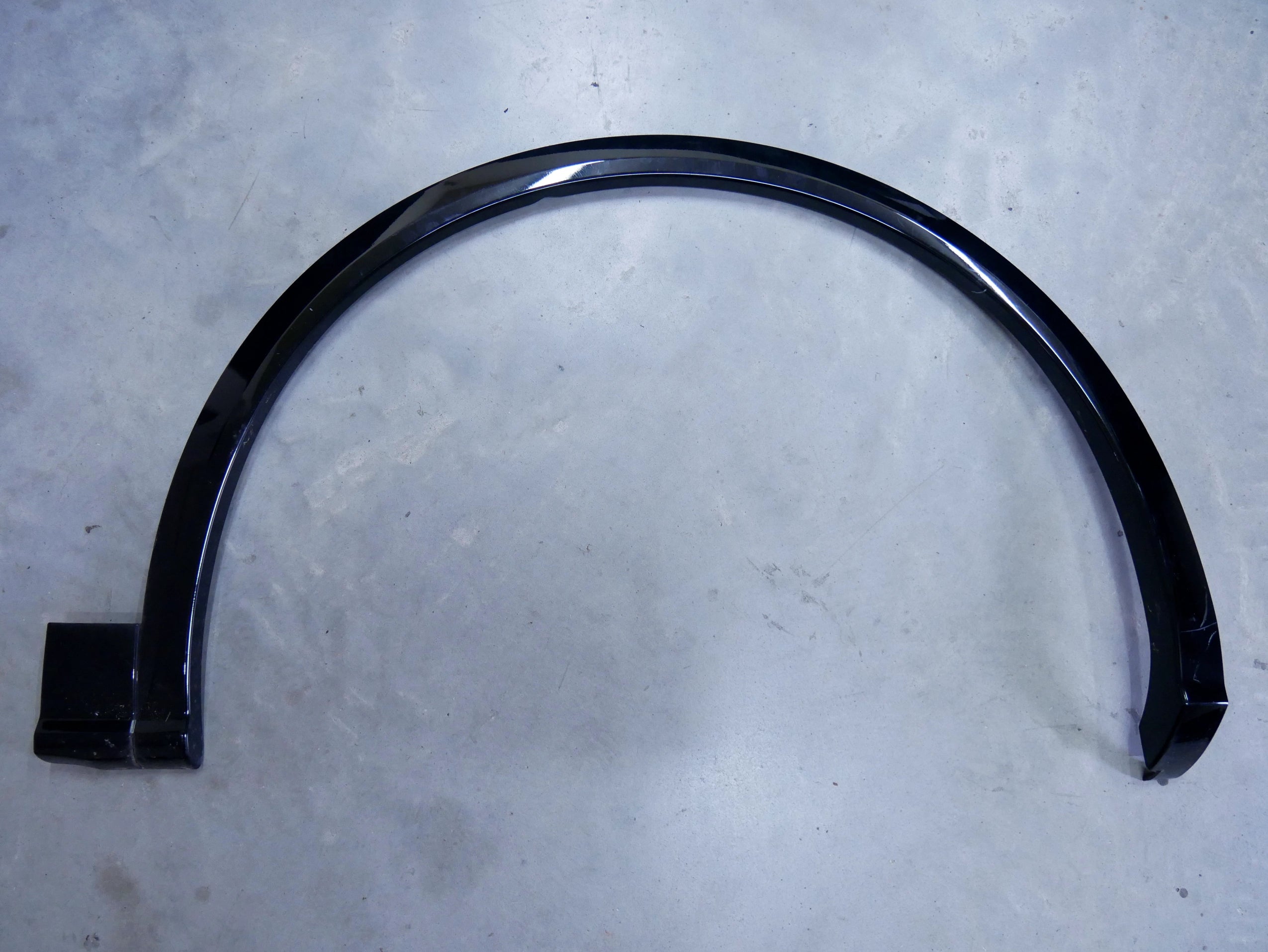 Listwa błotnika prawa 80A853718B AUDI SQ5 80A