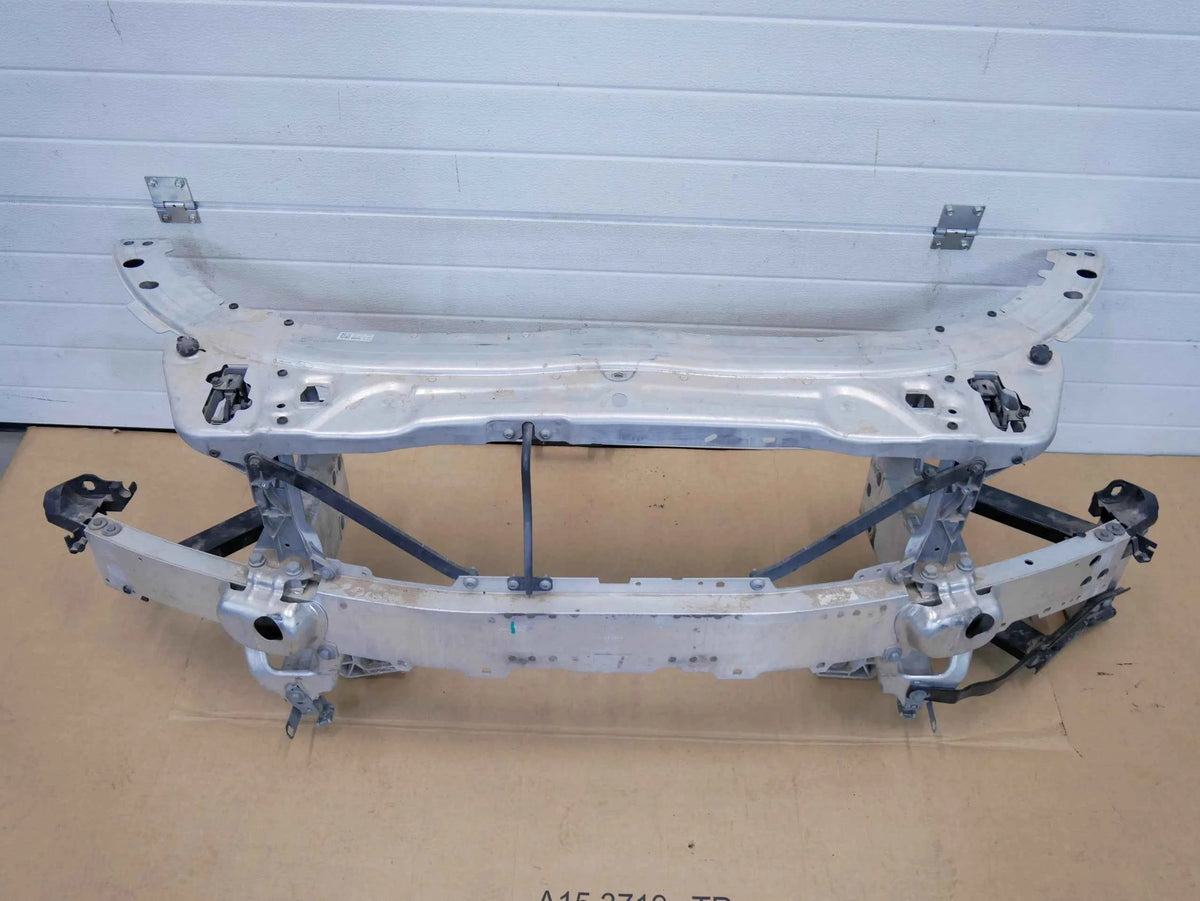 Wzmocnienie czołowe pas przedni OEM A2056204301 Mercedes C300 W205