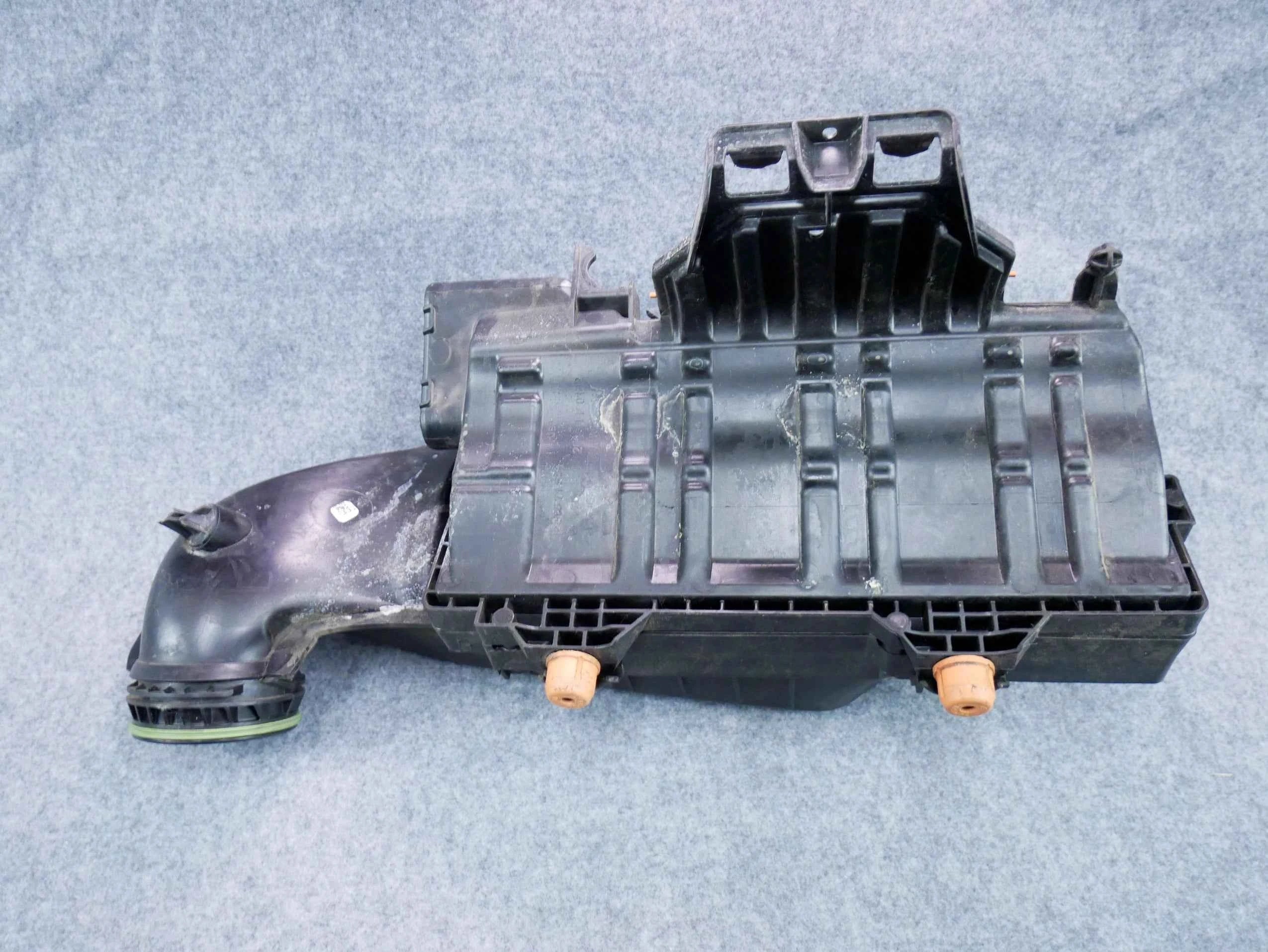 Obudowa filtra powietrza A2640900200 Mercedes C300 W205 LIFT