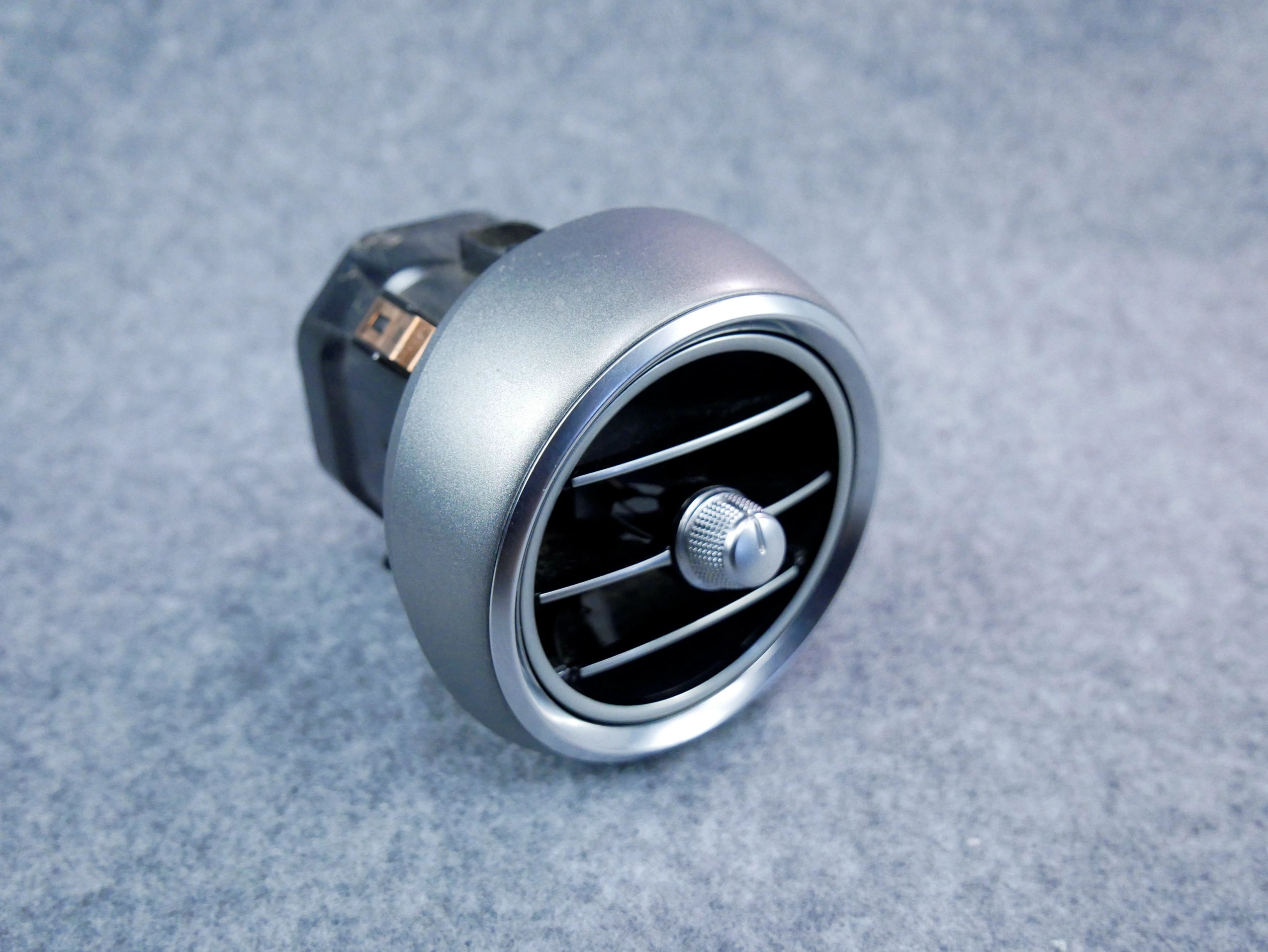Kratka nawiewu A2058300301 Mercedes C-klasa W205 LIFT