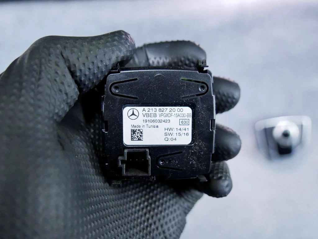 Zegar zegarek konsoli A2138272000 Mercedes C-klasa C300 W205