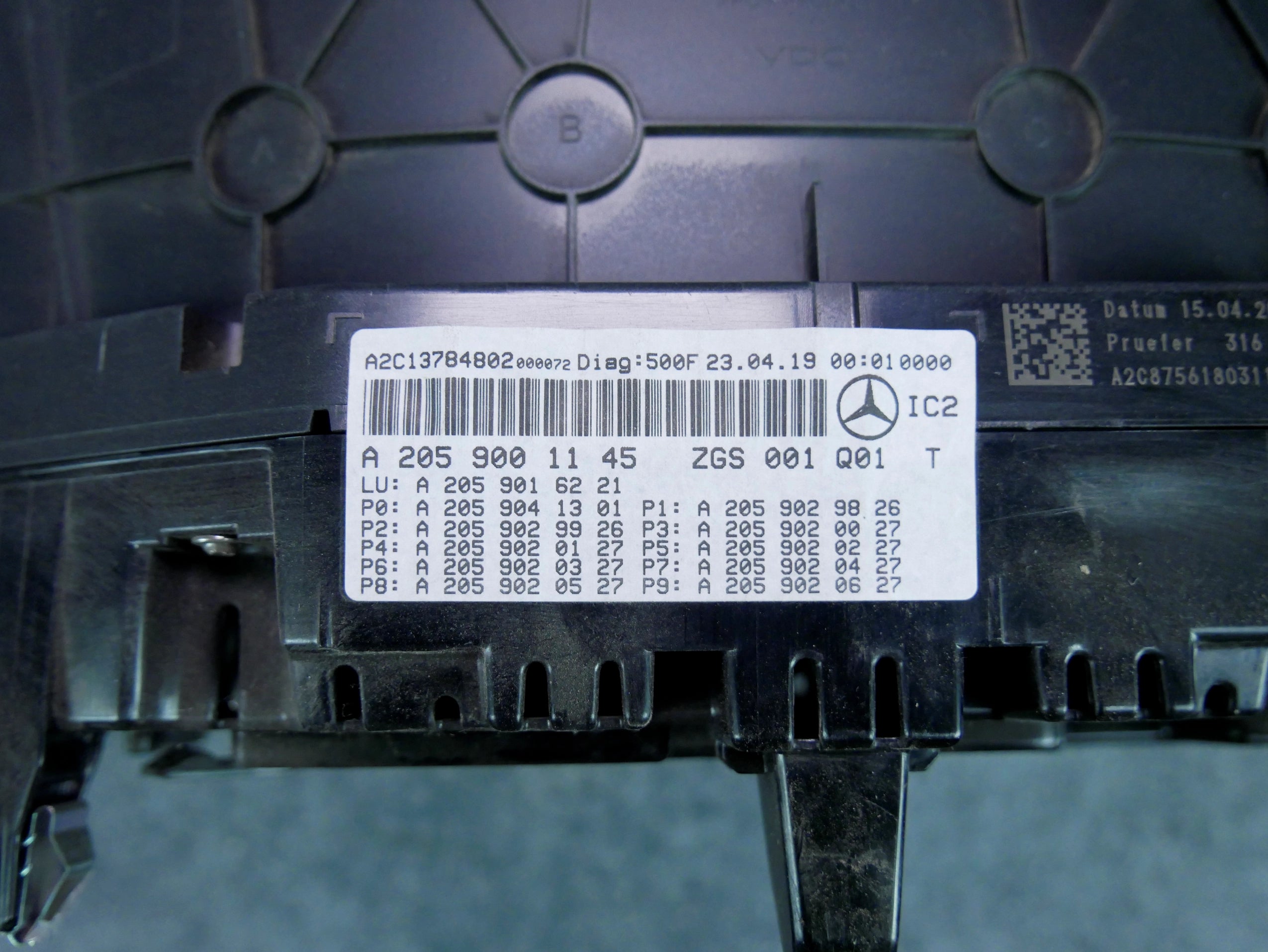 Licznik zegary A2059001145 Mercedes C300 W205 LIFT USA